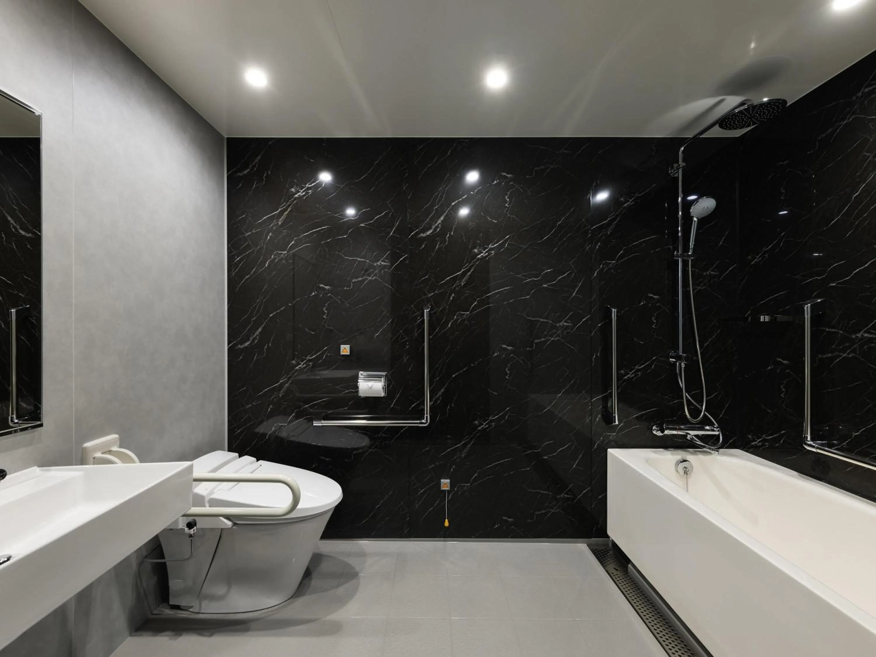 Bedroom in Mercure Tokyu Stay Osaka Namba