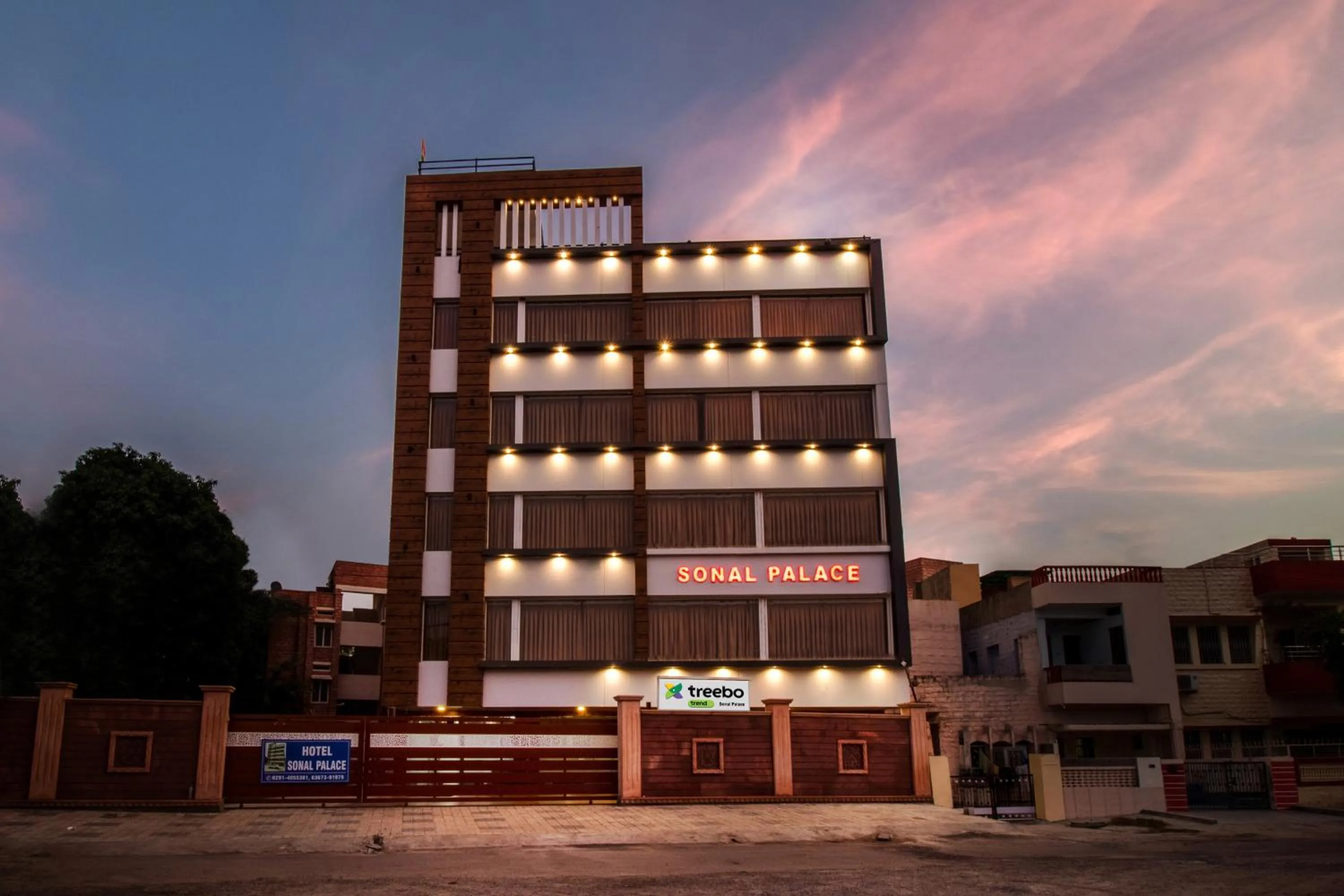 Facade/entrance in Treebo Sonal Palace, Near Umaid Bhawan Palace