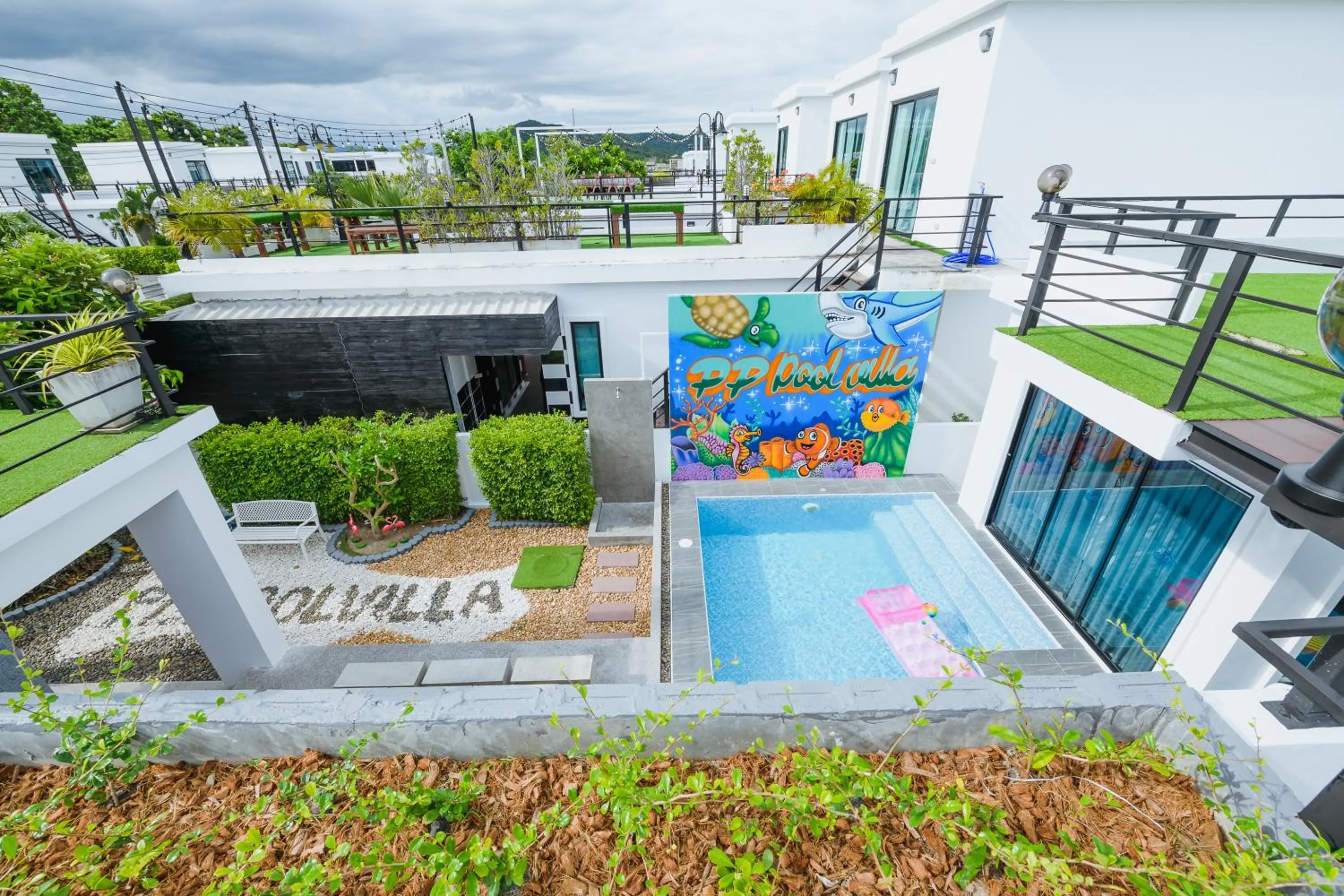 Garden in PP Pool Villa Huahin