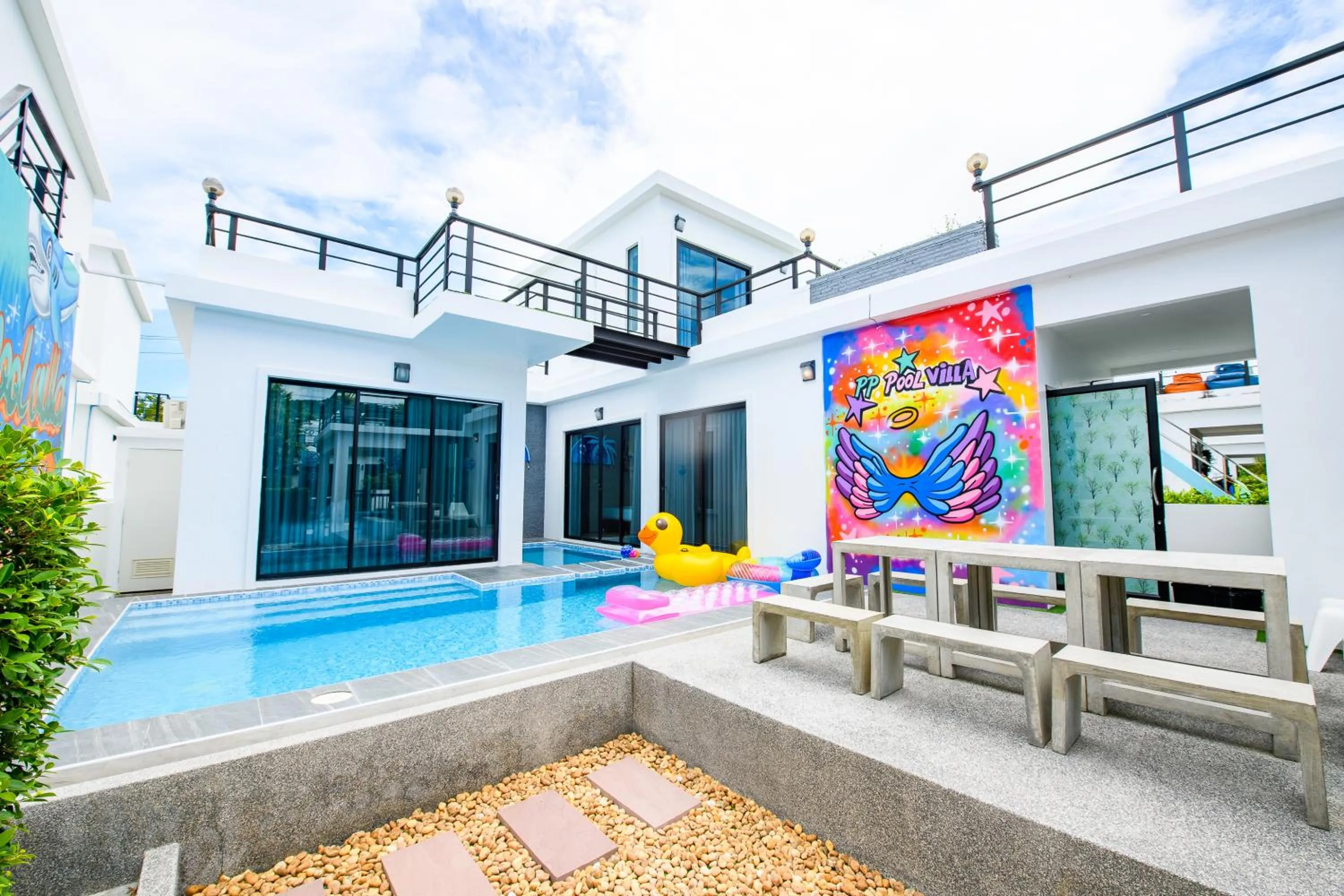 Swimming pool in PP Pool Villa Huahin