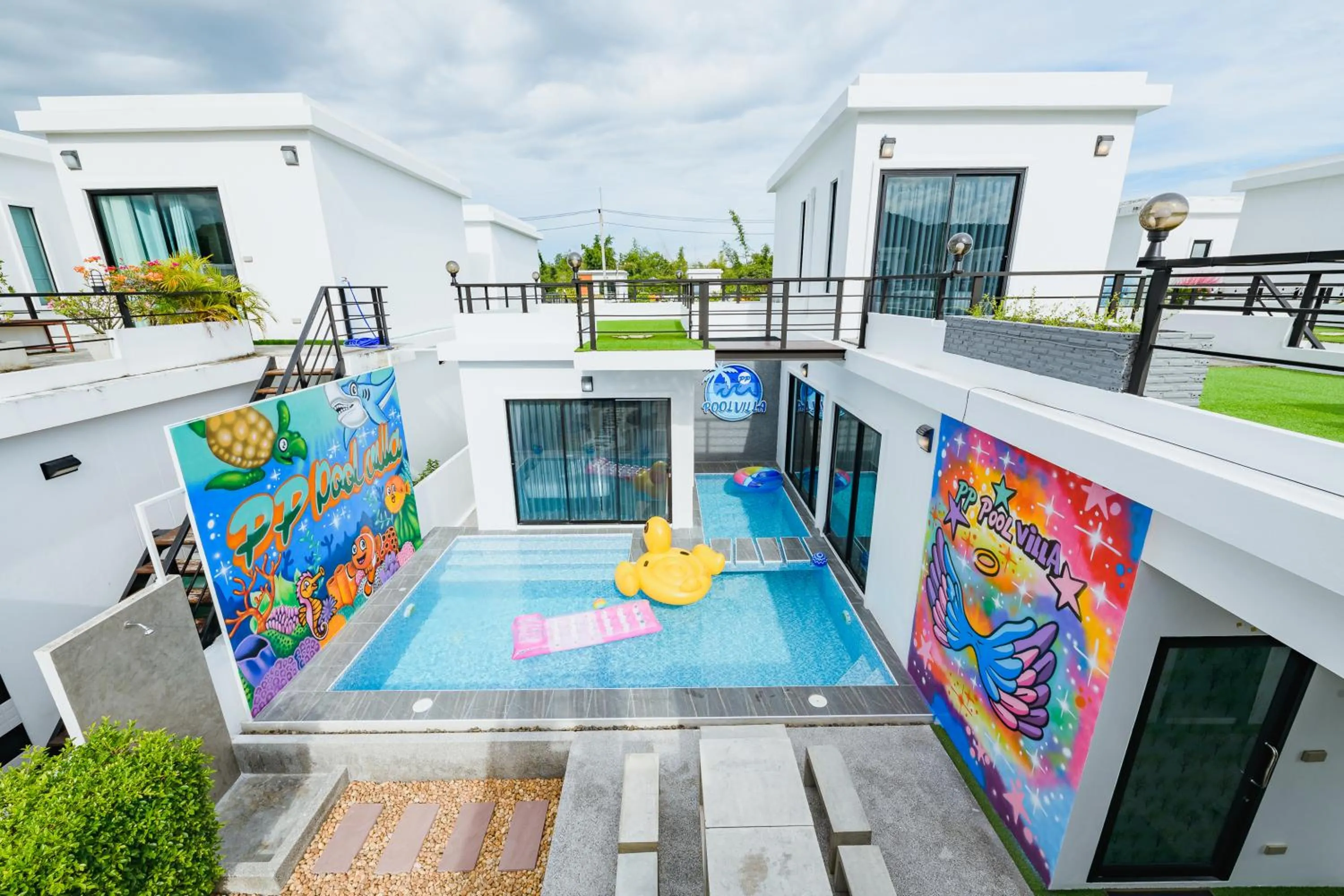 Property building in PP Pool Villa Huahin