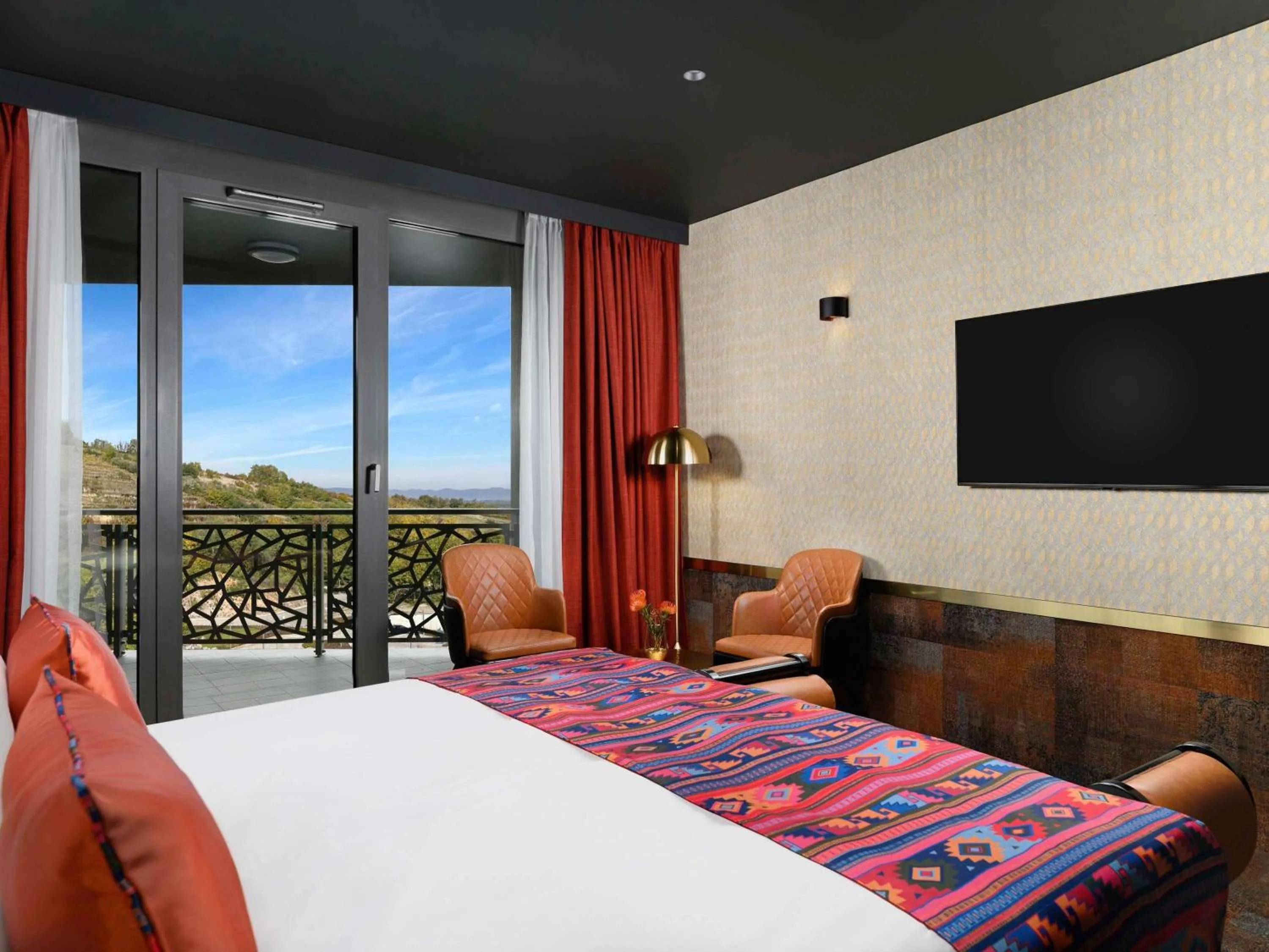 Bedroom, Bed in Minaro Hotel Tokaj - MGallery Collection