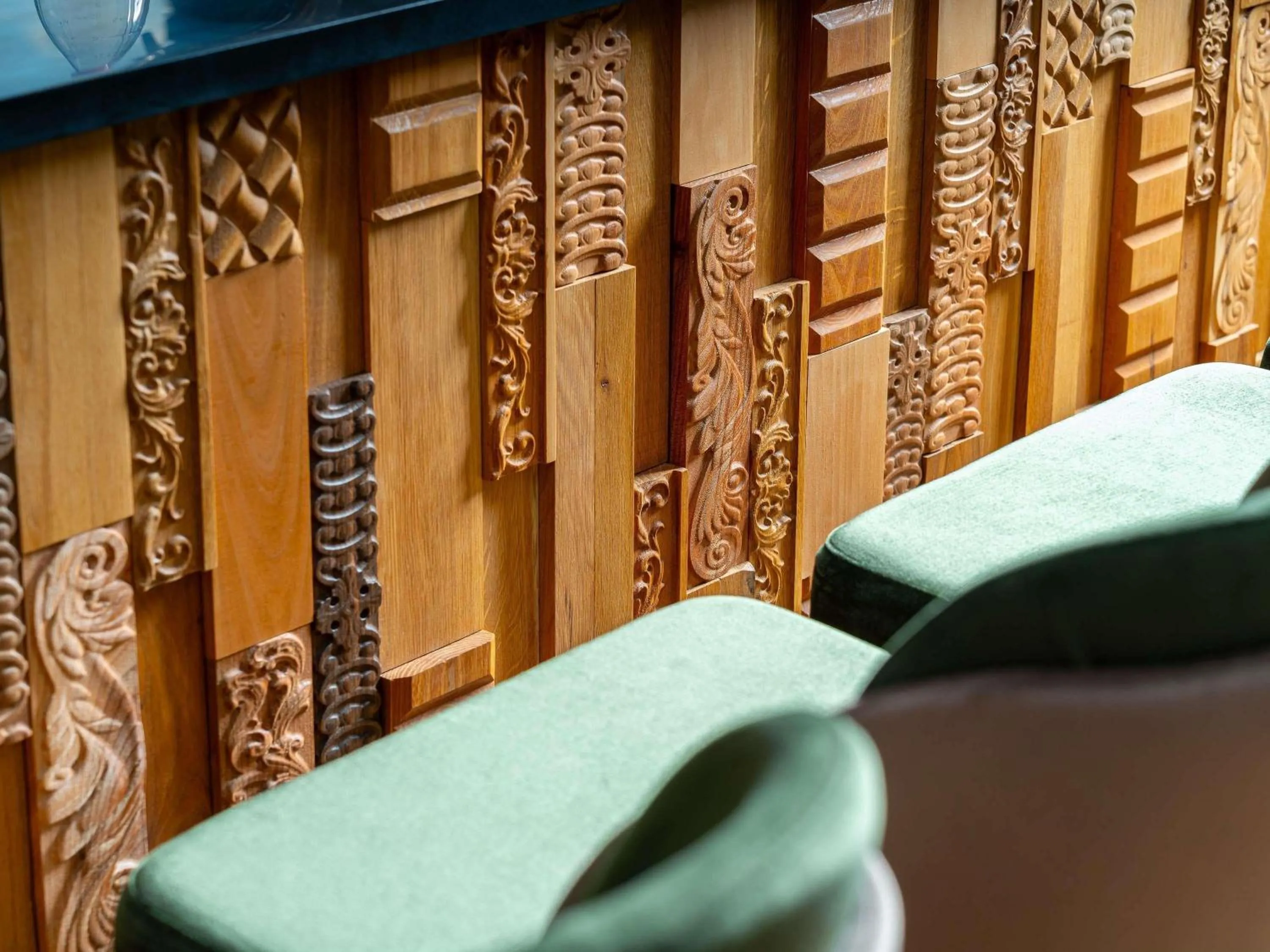 Lounge or bar in Mercure Conacul Cozieni