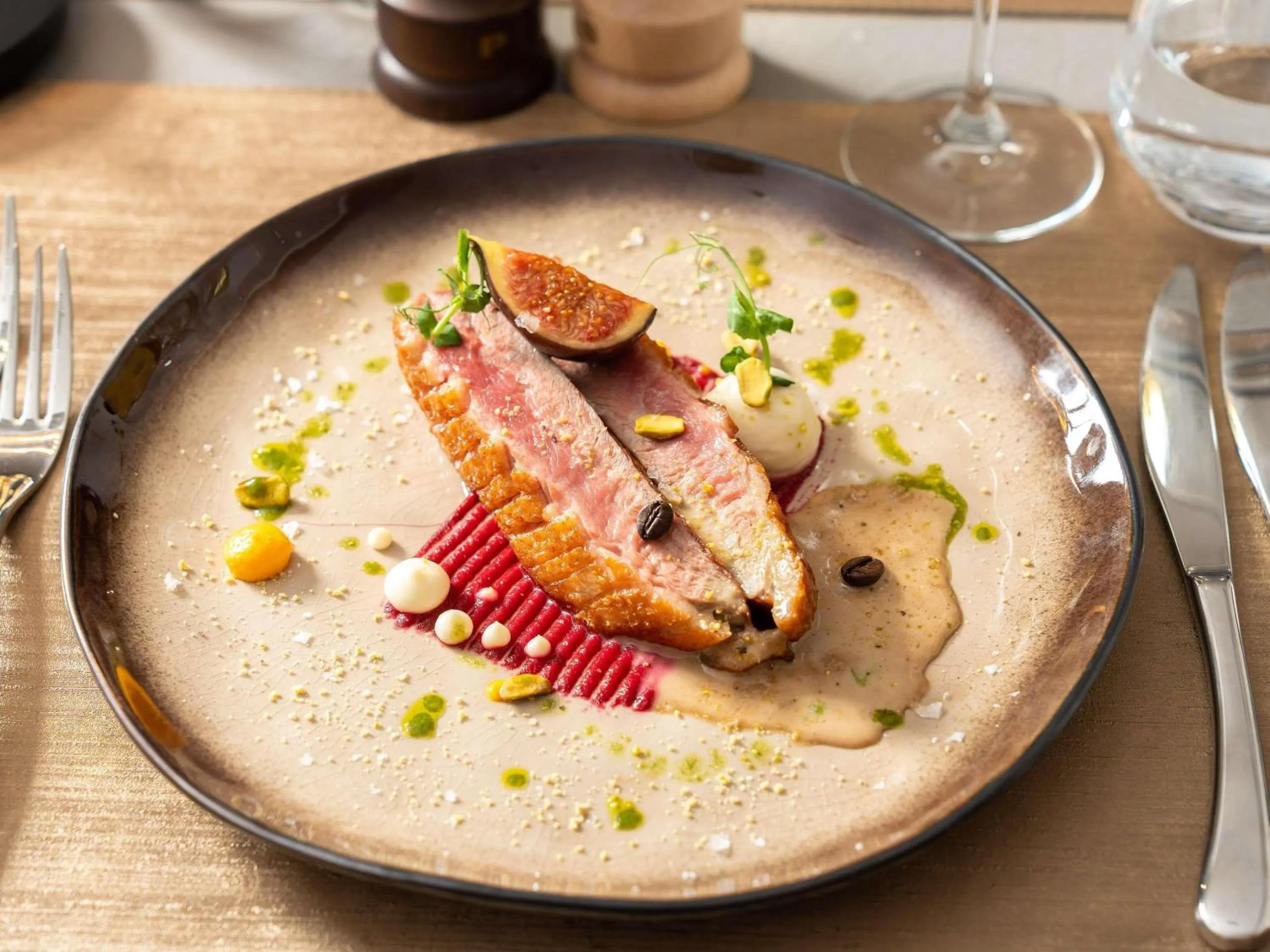 wedding in Mercure Conacul Cozieni