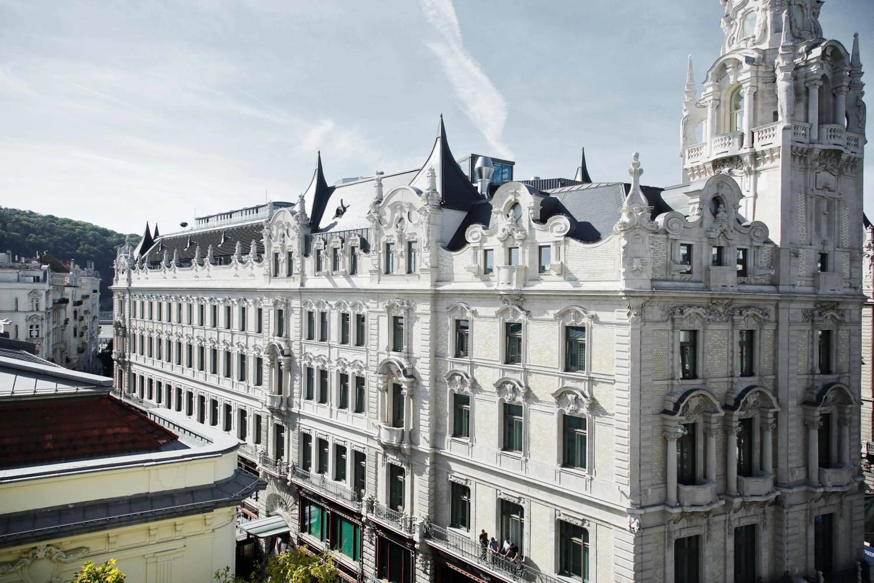 Neighbourhood in Giselle Vintage Doubles - Adults Only