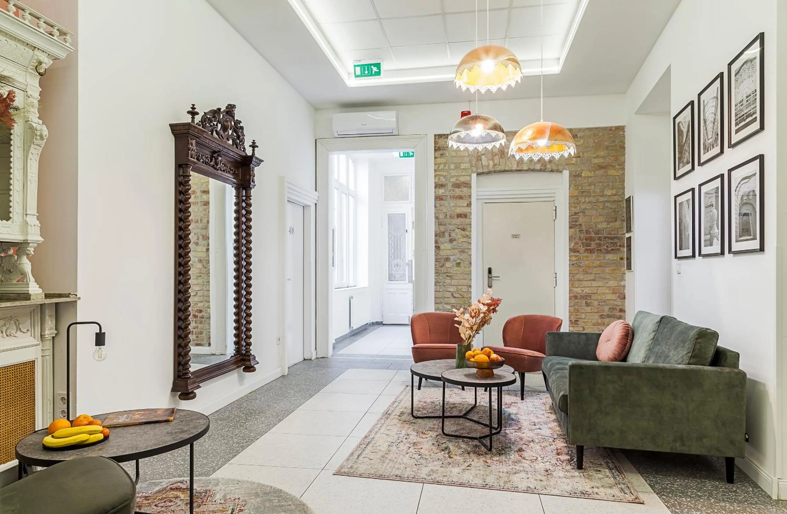 Seating area in Giselle Vintage Doubles - Adults Only