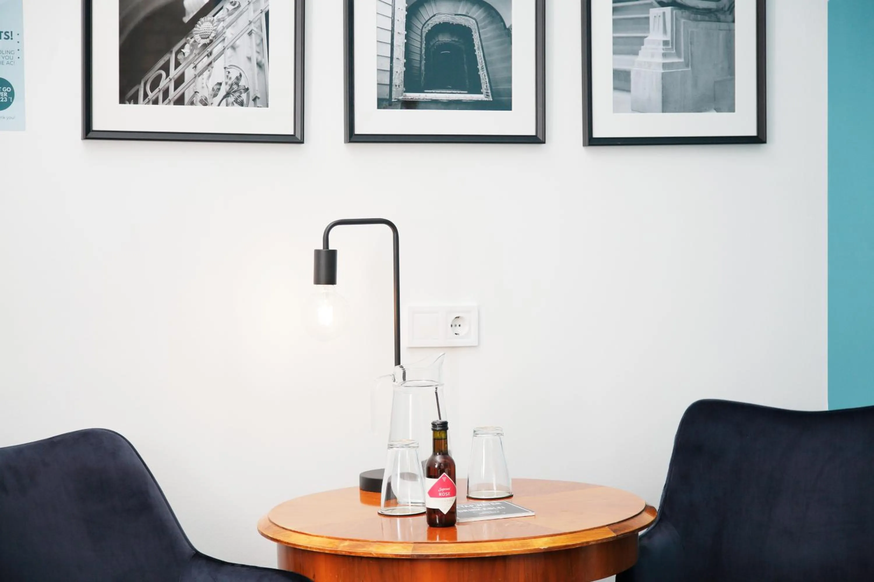 Seating area in Giselle Vintage Doubles - Adults Only