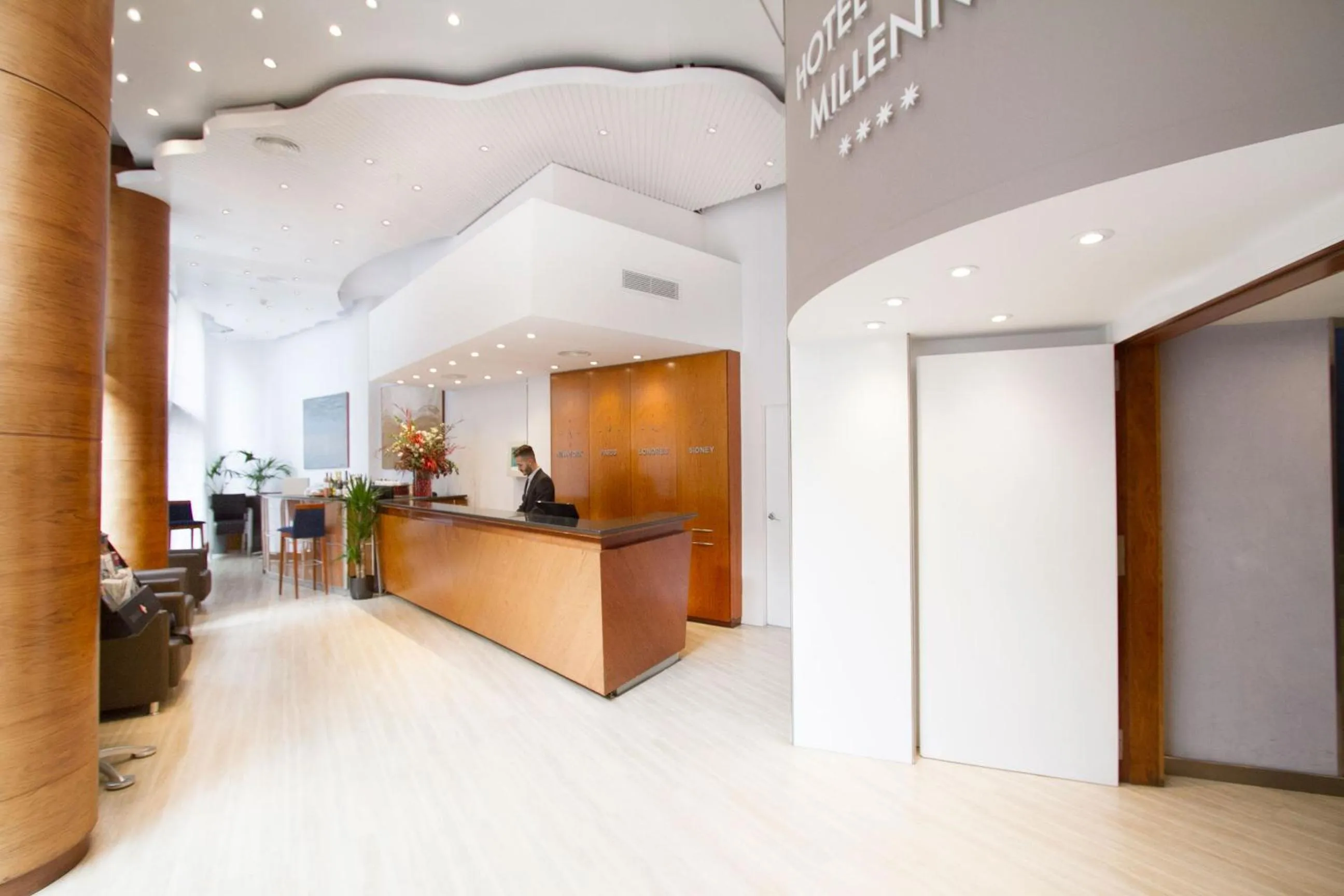 Staff in Garbi Millenni