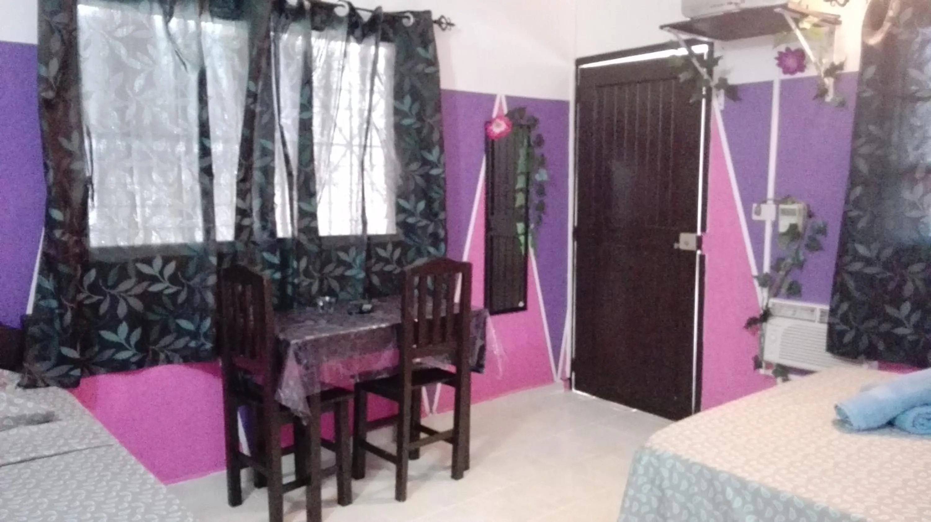 Dining area, Bed in Appartamenti Melissa