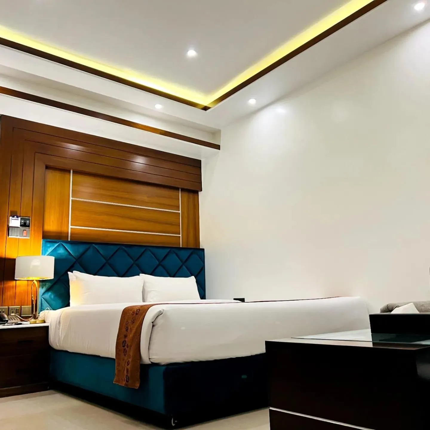 Bed in Hotel Elite Palace