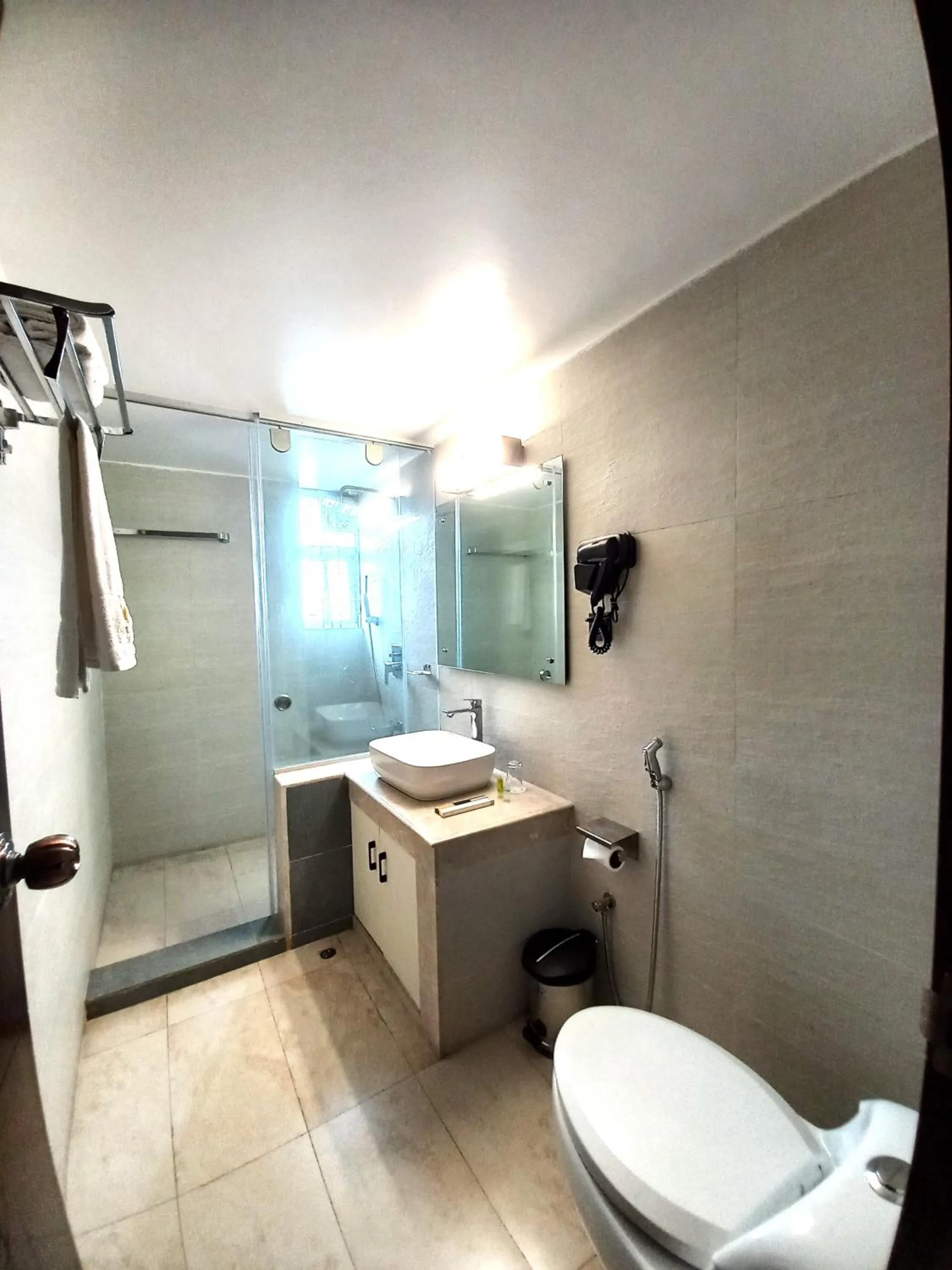 Shower in Hotel Elite Palace