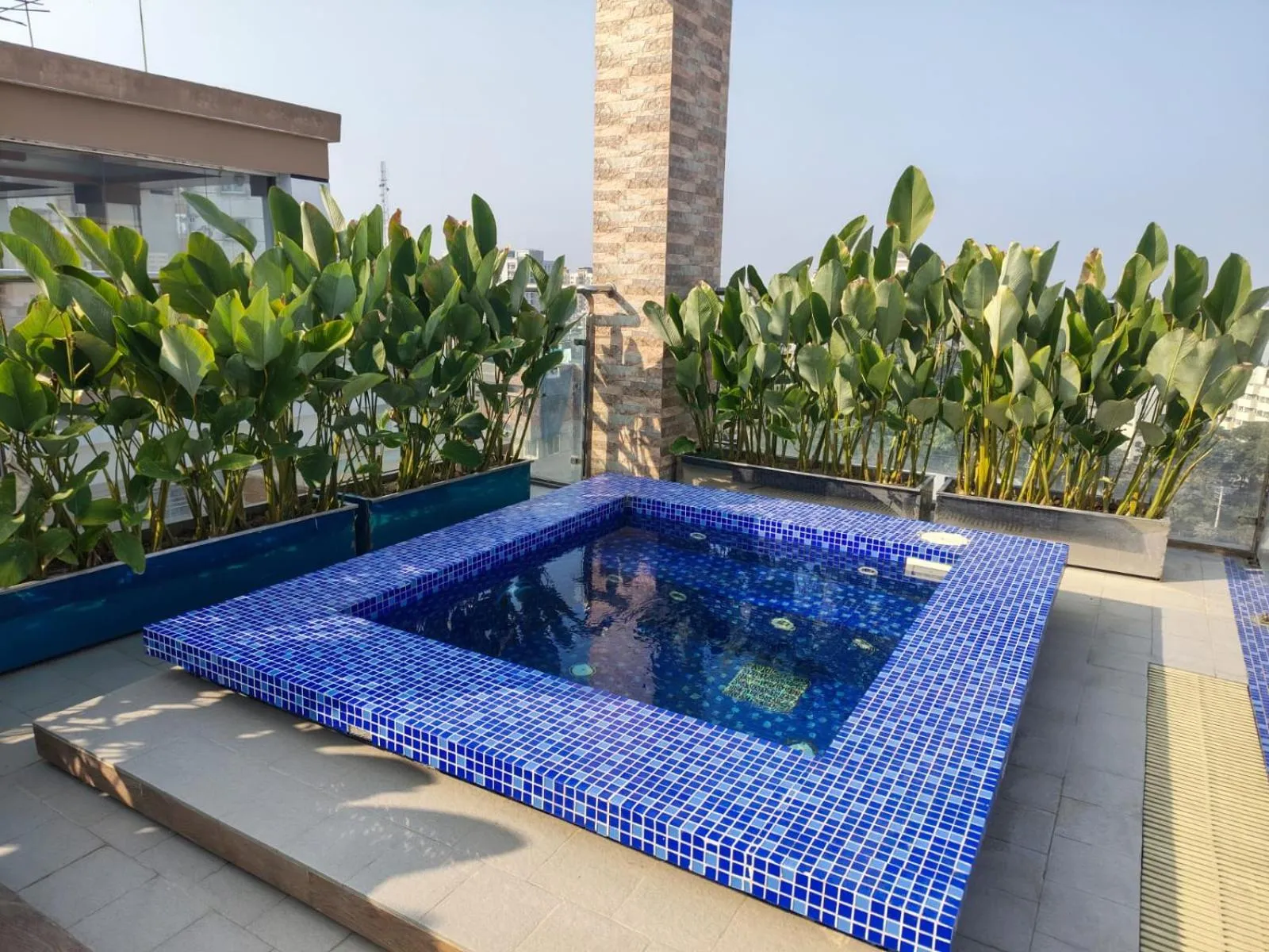 Hot Tub in Hotel Elite Palace