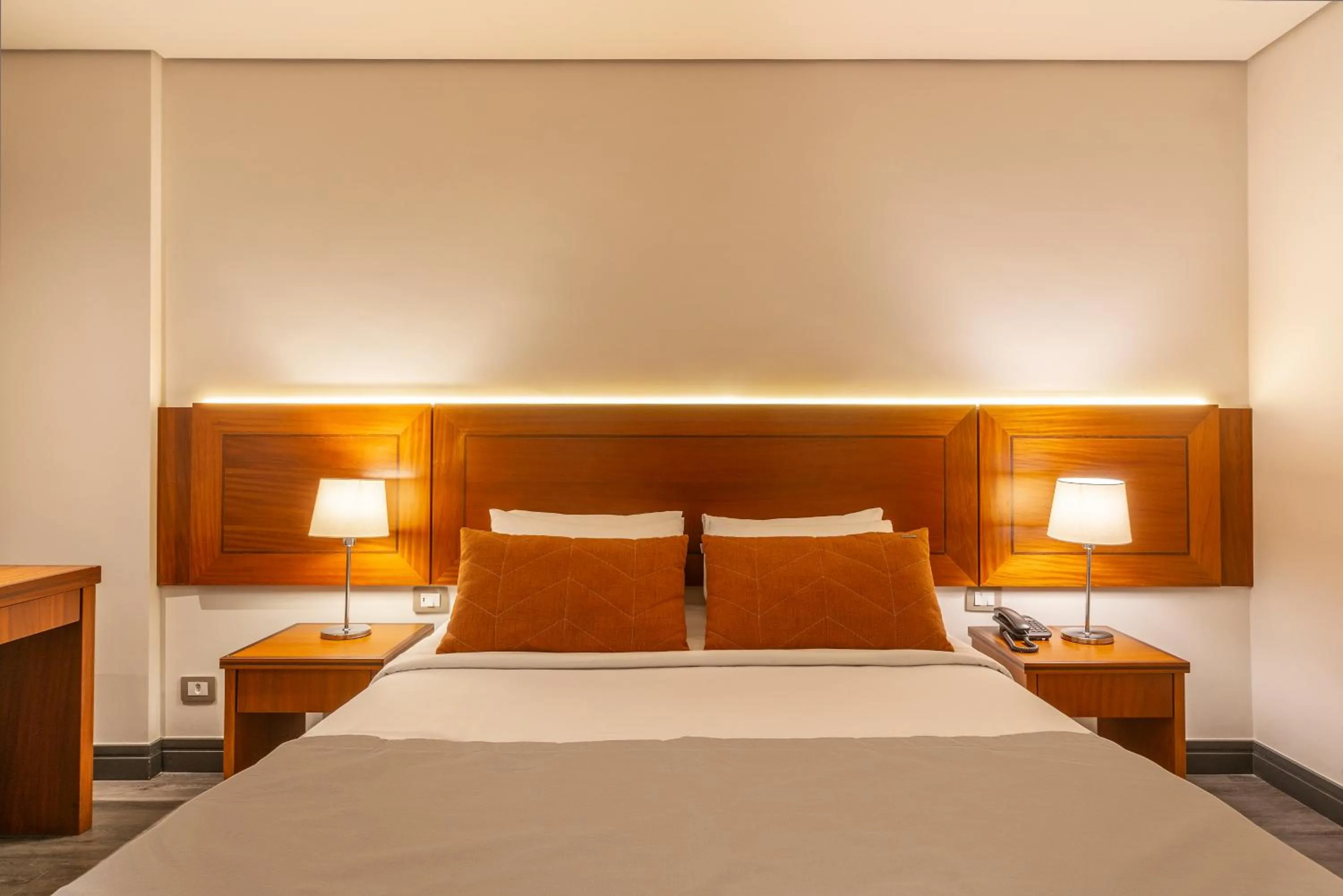 Bedroom, Bed in Laghetto Stilo São Paulo