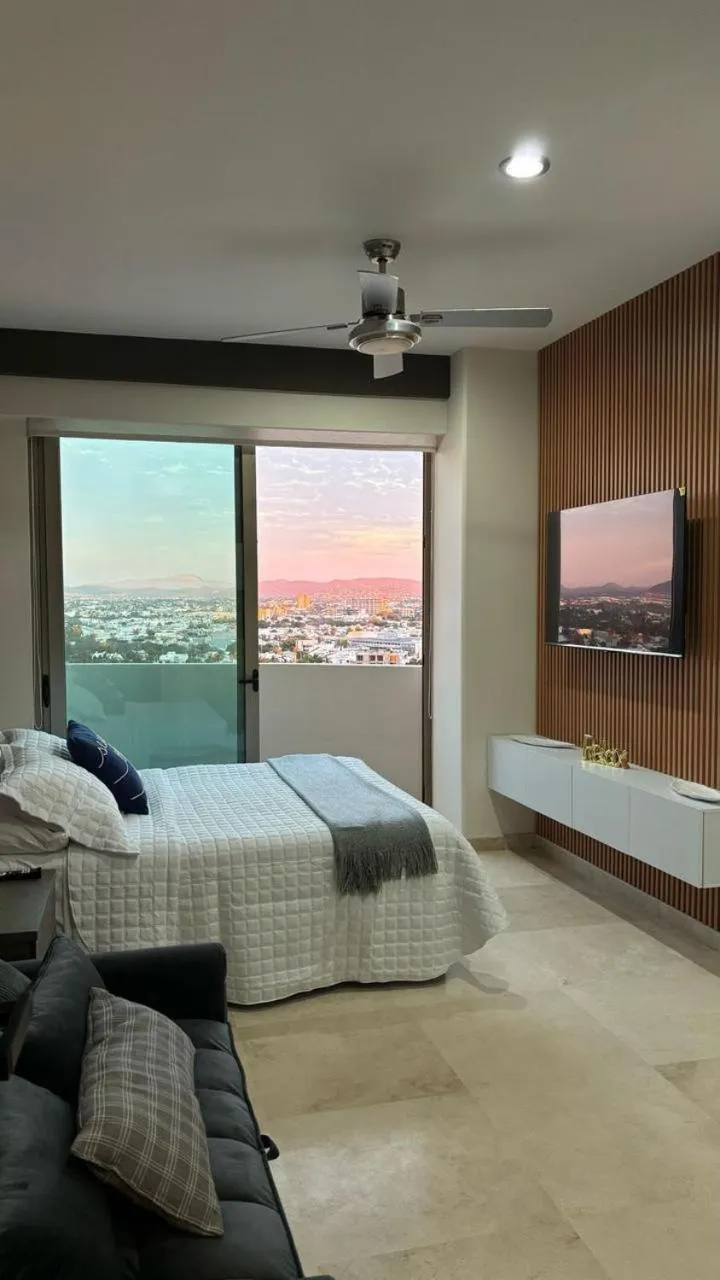 Bed in Hotel Tramonto Mazatlan