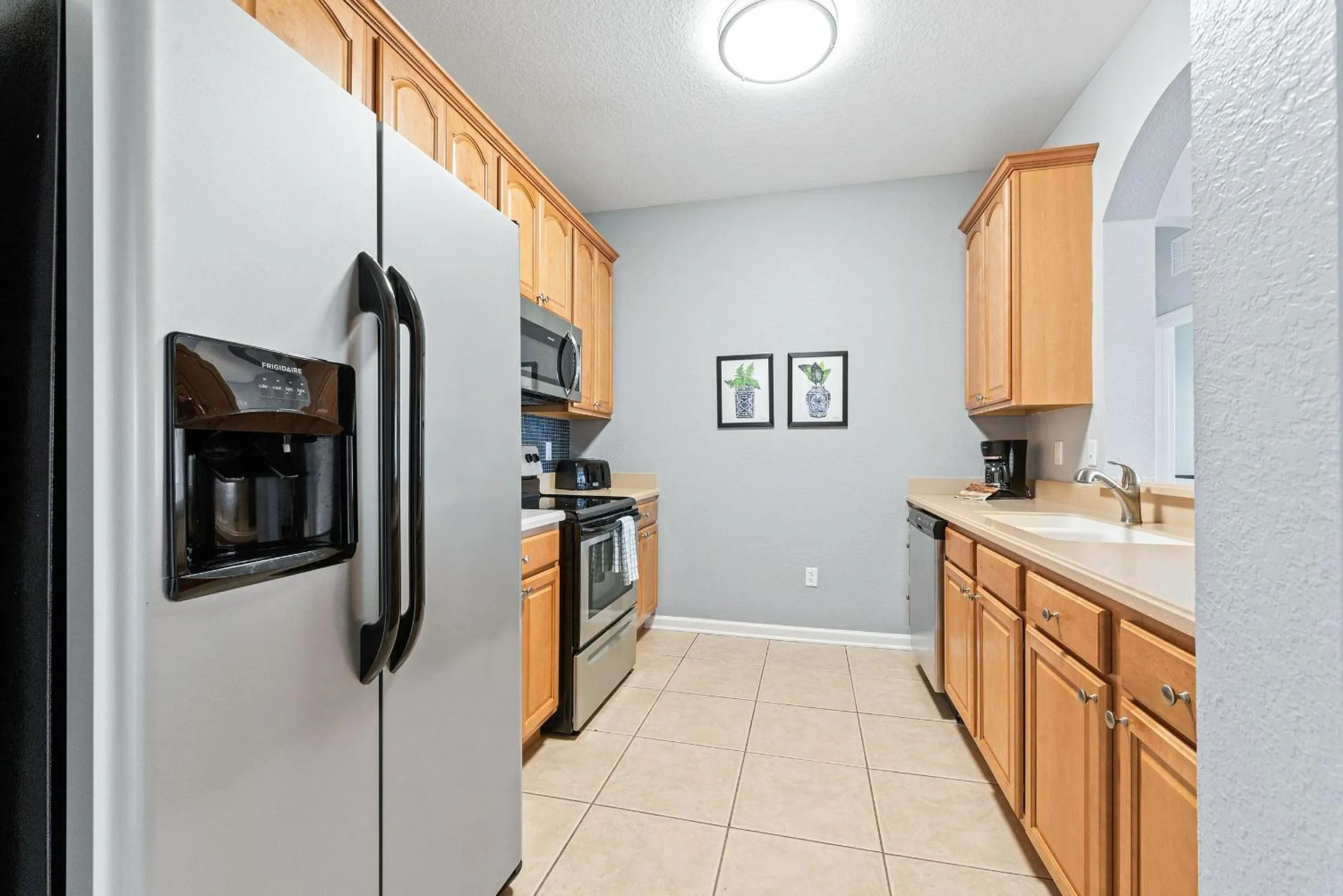 Kitchen or kitchenette in Vista Cay Resort