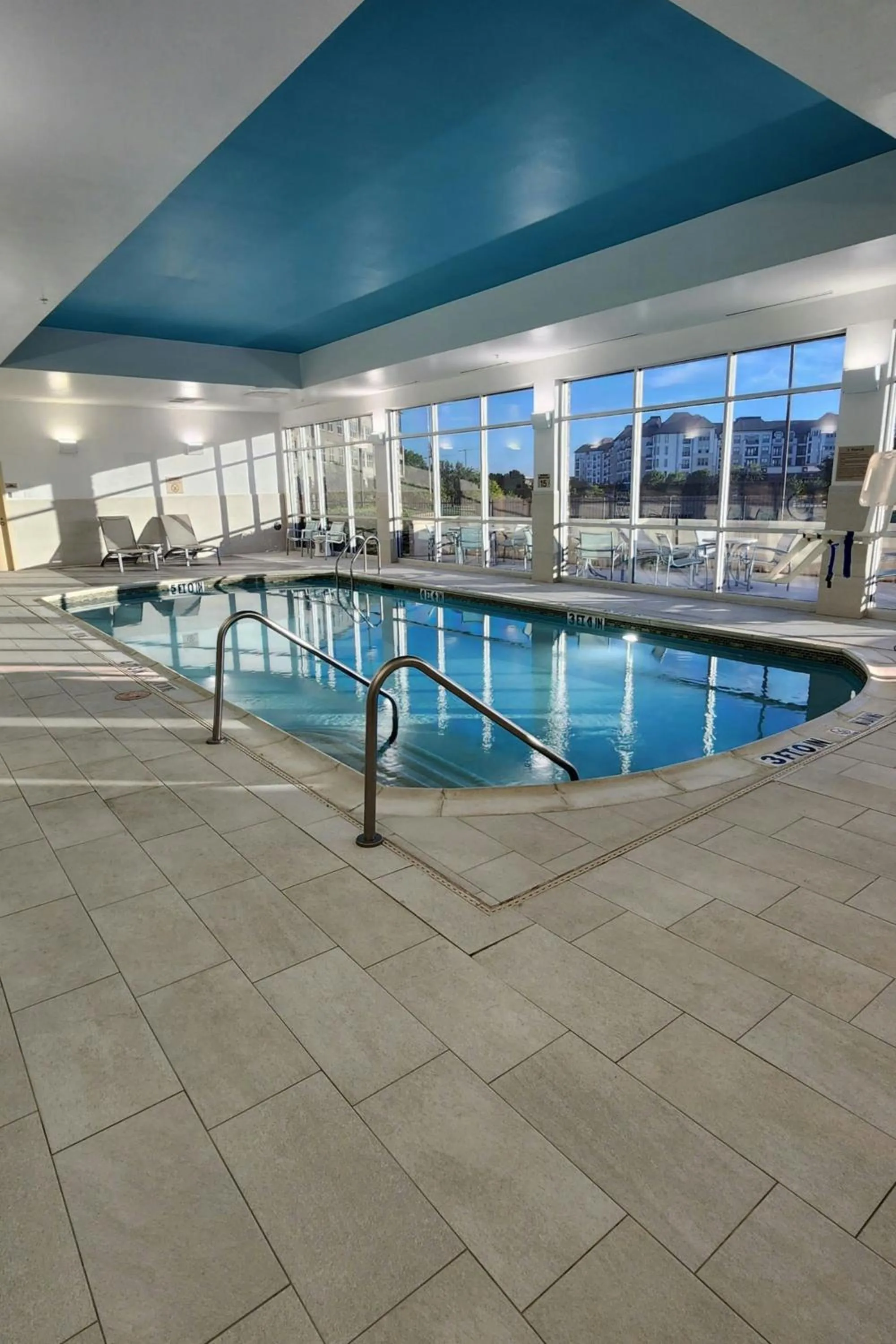 Swimming pool in SpringHill Suites by Marriott Dallas Plano/Frisco