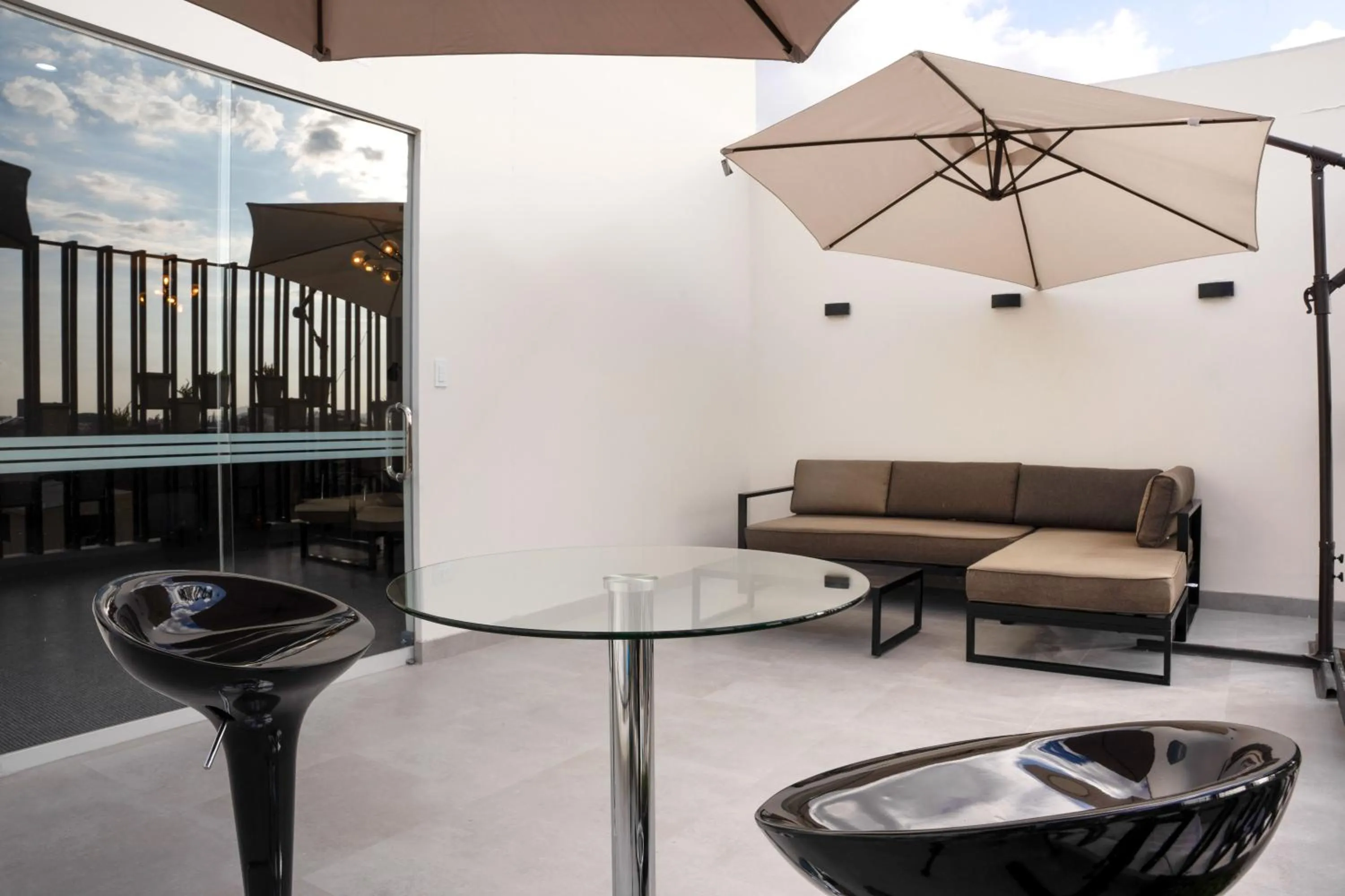 Balcony/Terrace in QASA Arequipa by NOMAD