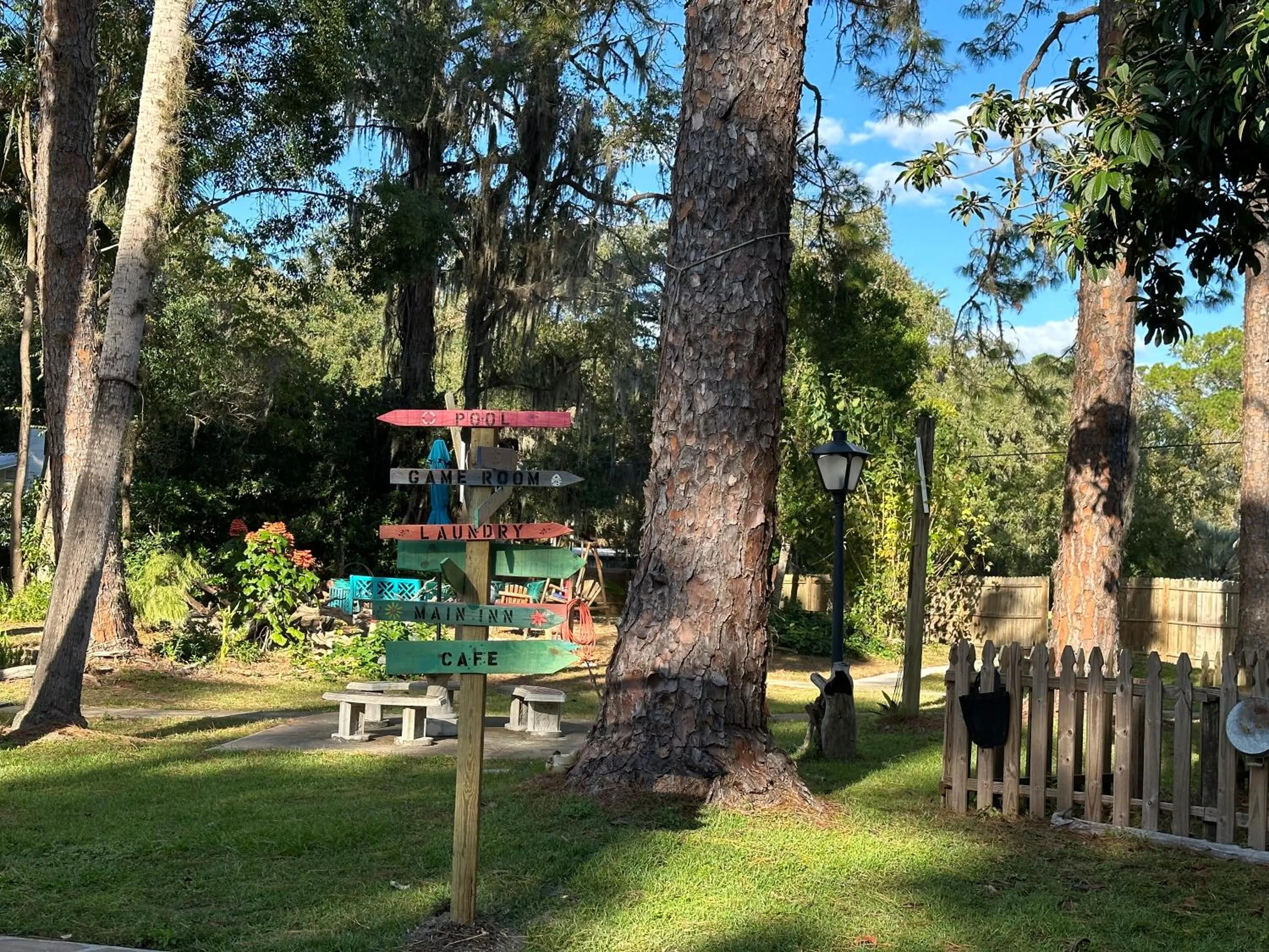 Nature Coast Inn & Cottages