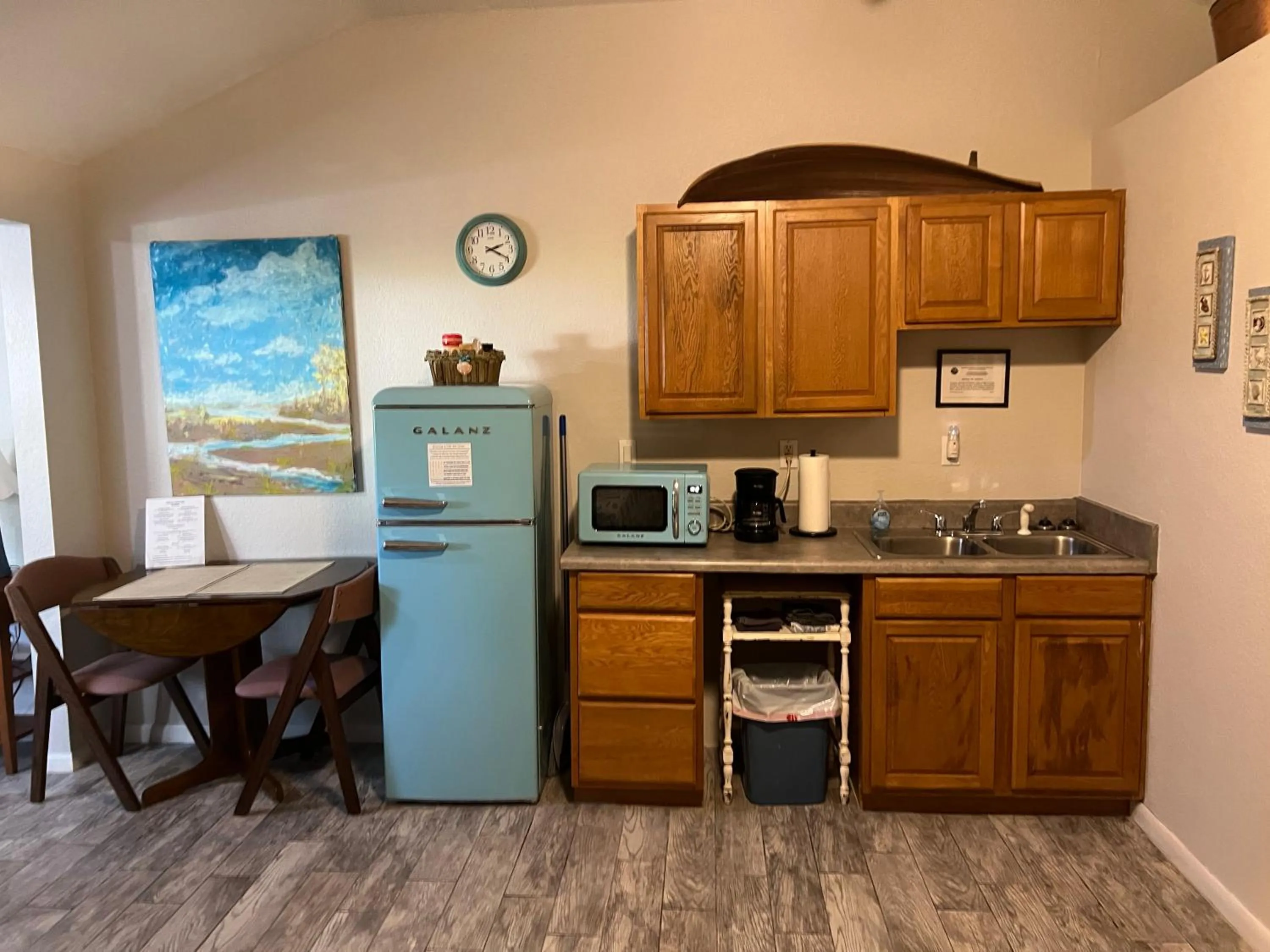 Nature Coast Inn & Cottages