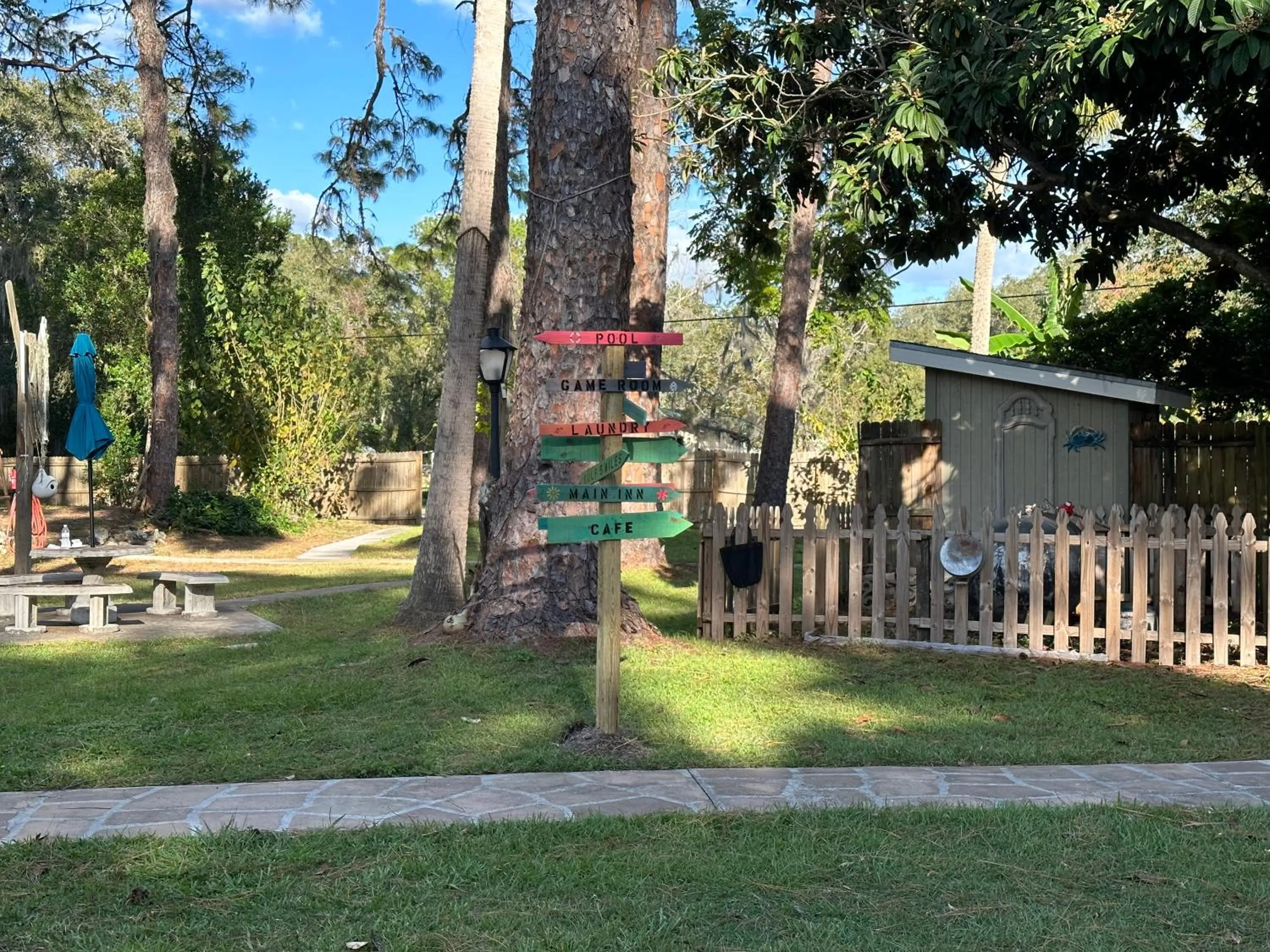 Nature Coast Inn & Cottages