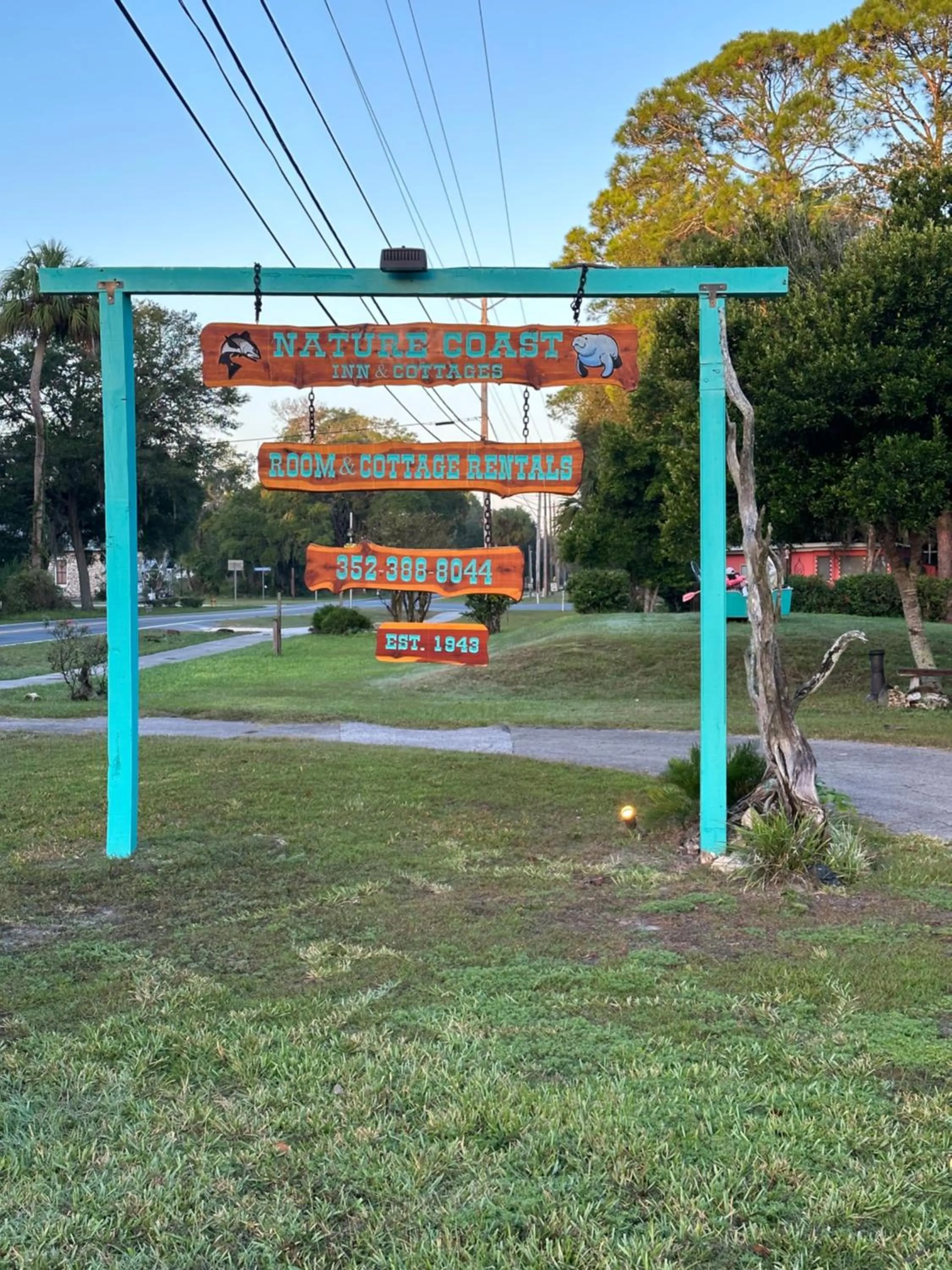 Nature Coast Inn & Cottages