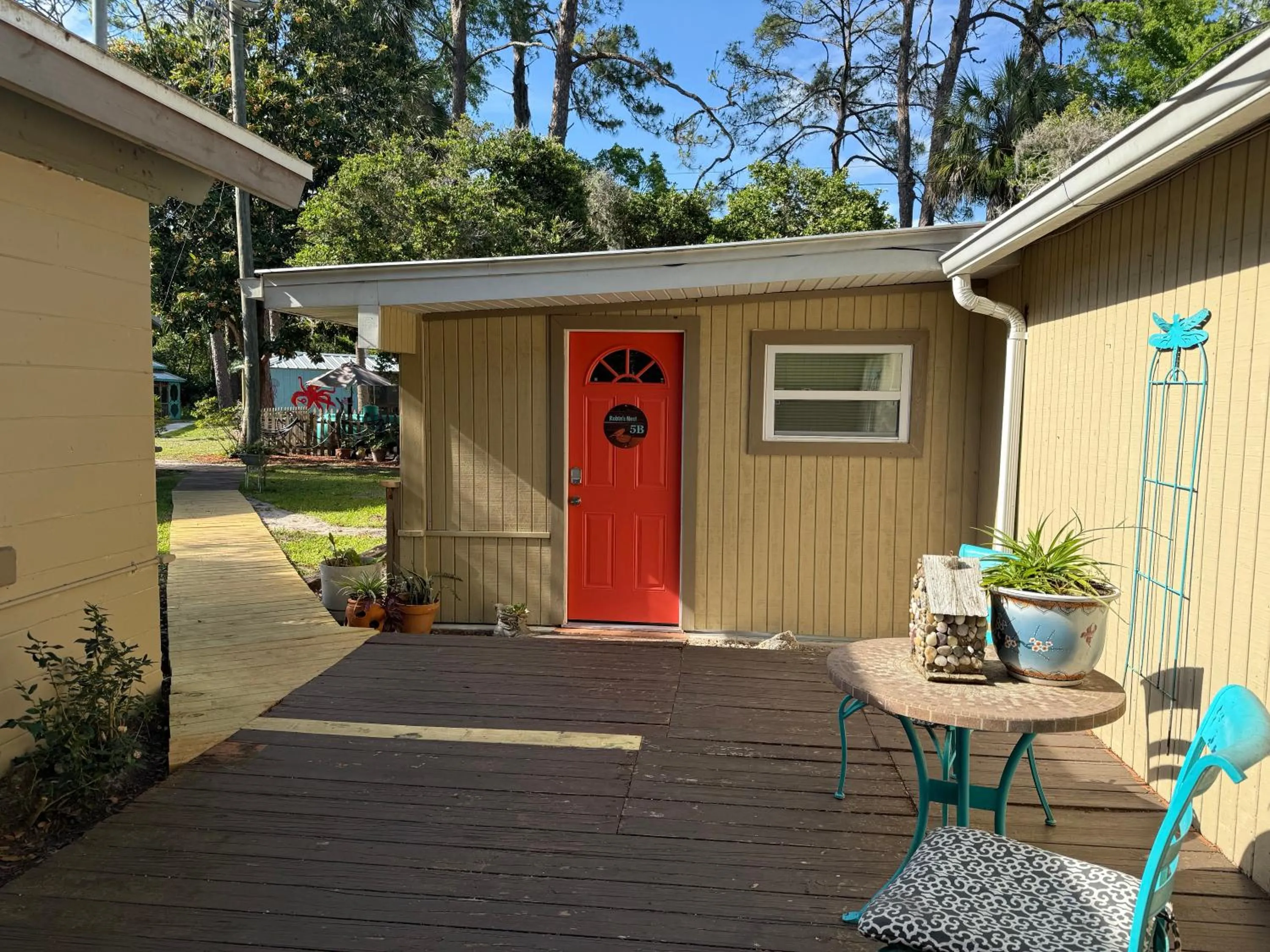 Nature Coast Inn & Cottages