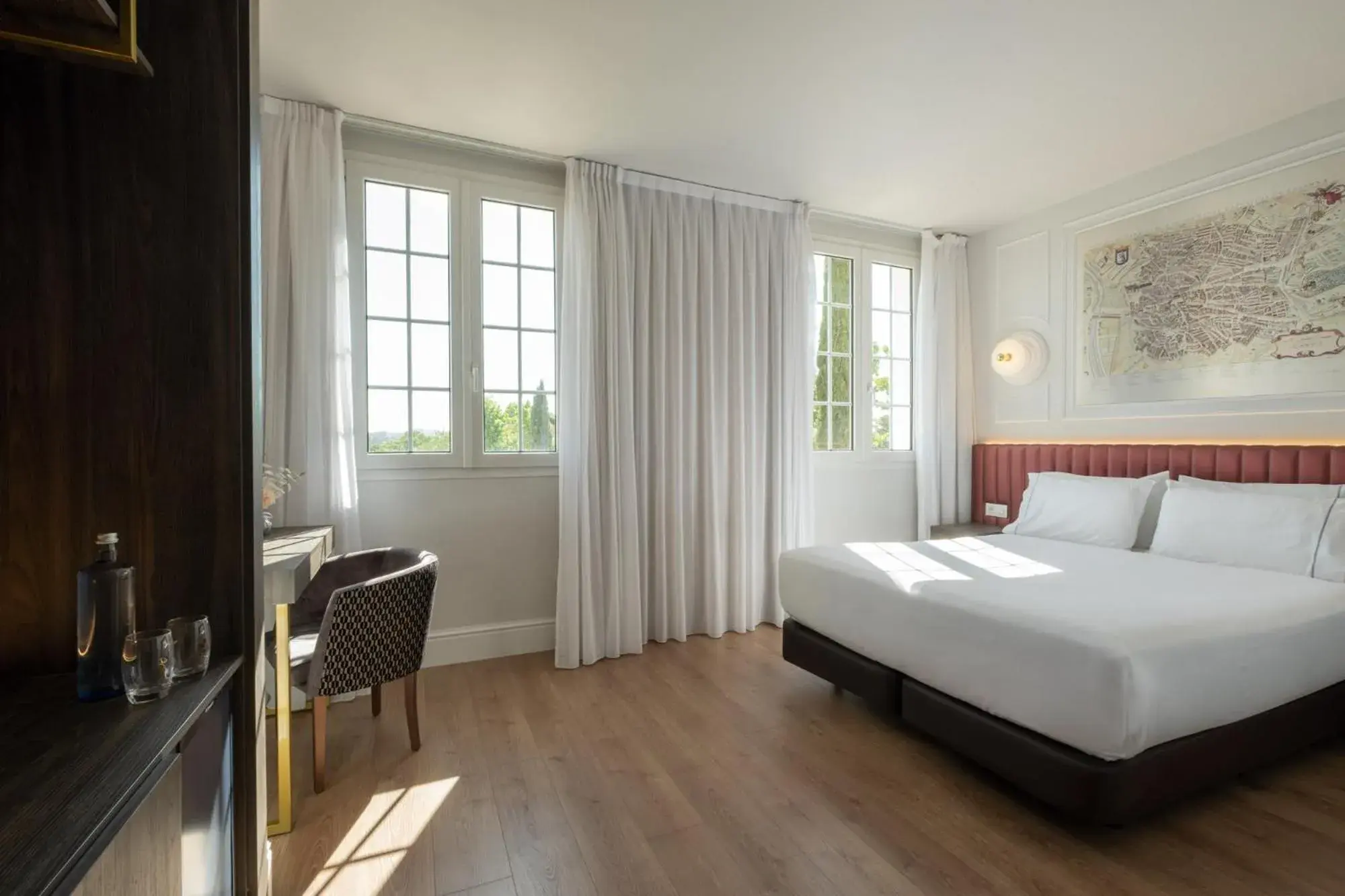 Romantic Double Room in Exe Zarzuela Park Romantic Double Room in Exe Zarzuela Park