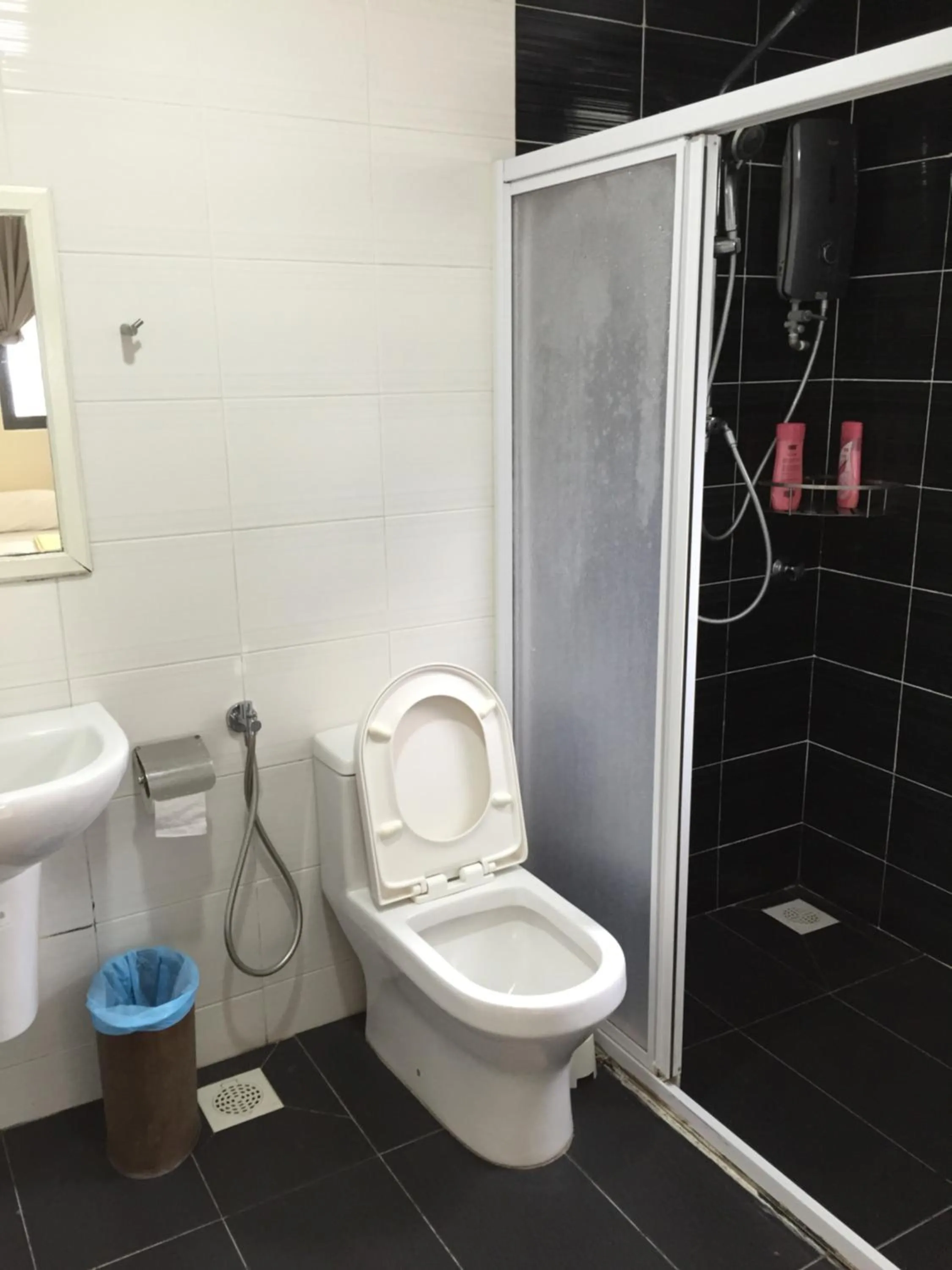 Toilet in Naam Boutique Lodge