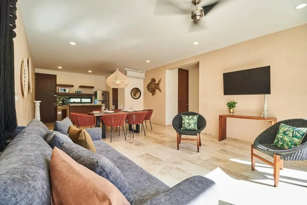 Communal lounge/ TV room in Amena Condo Tulum