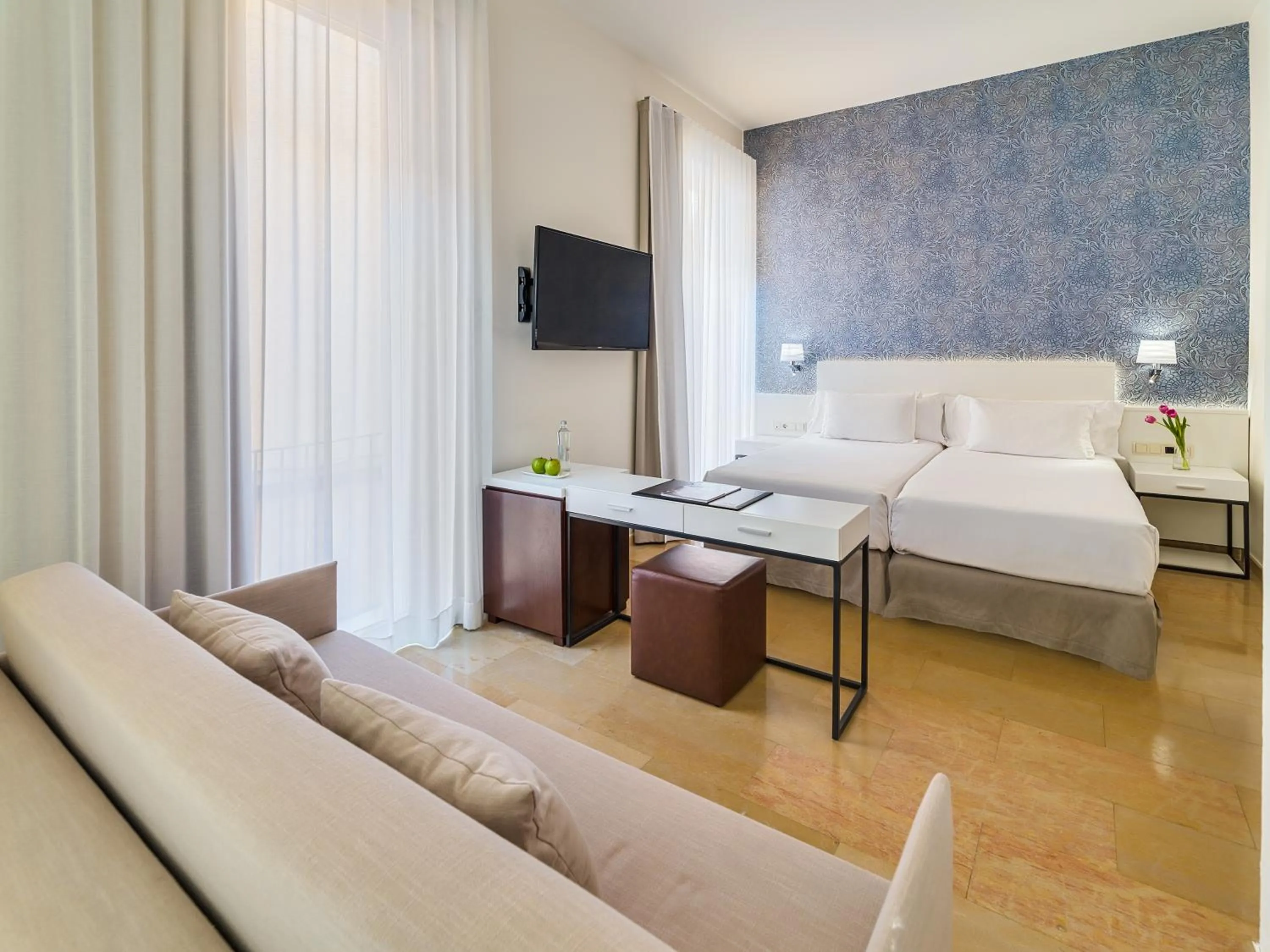 Bed in H10 Raco del Pi