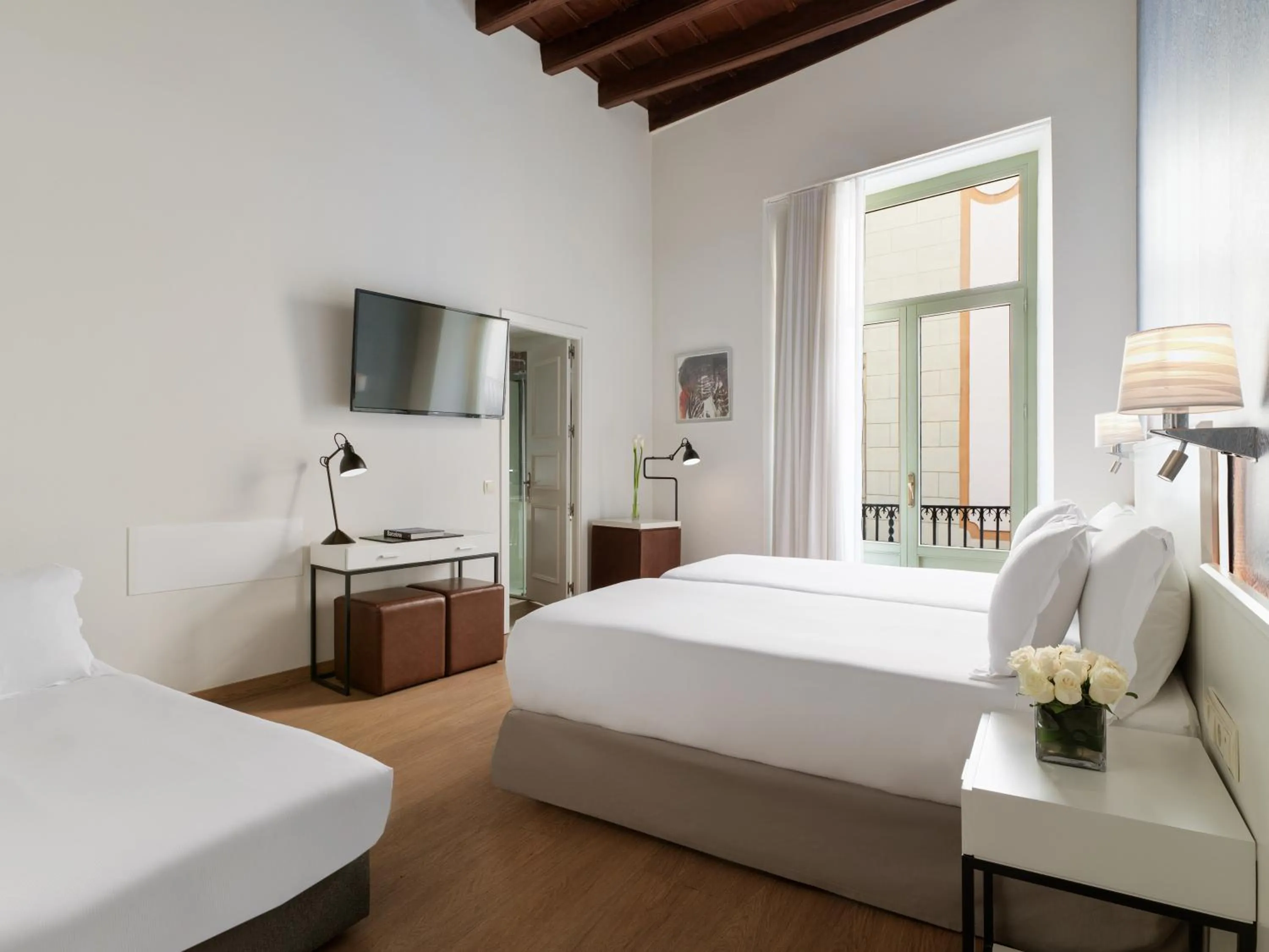 Bed in H10 Raco del Pi