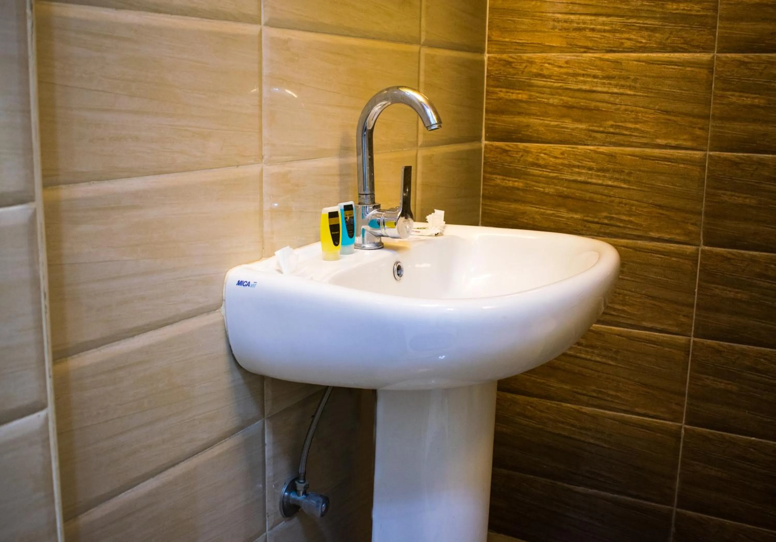 Bathroom in Crown Hotel