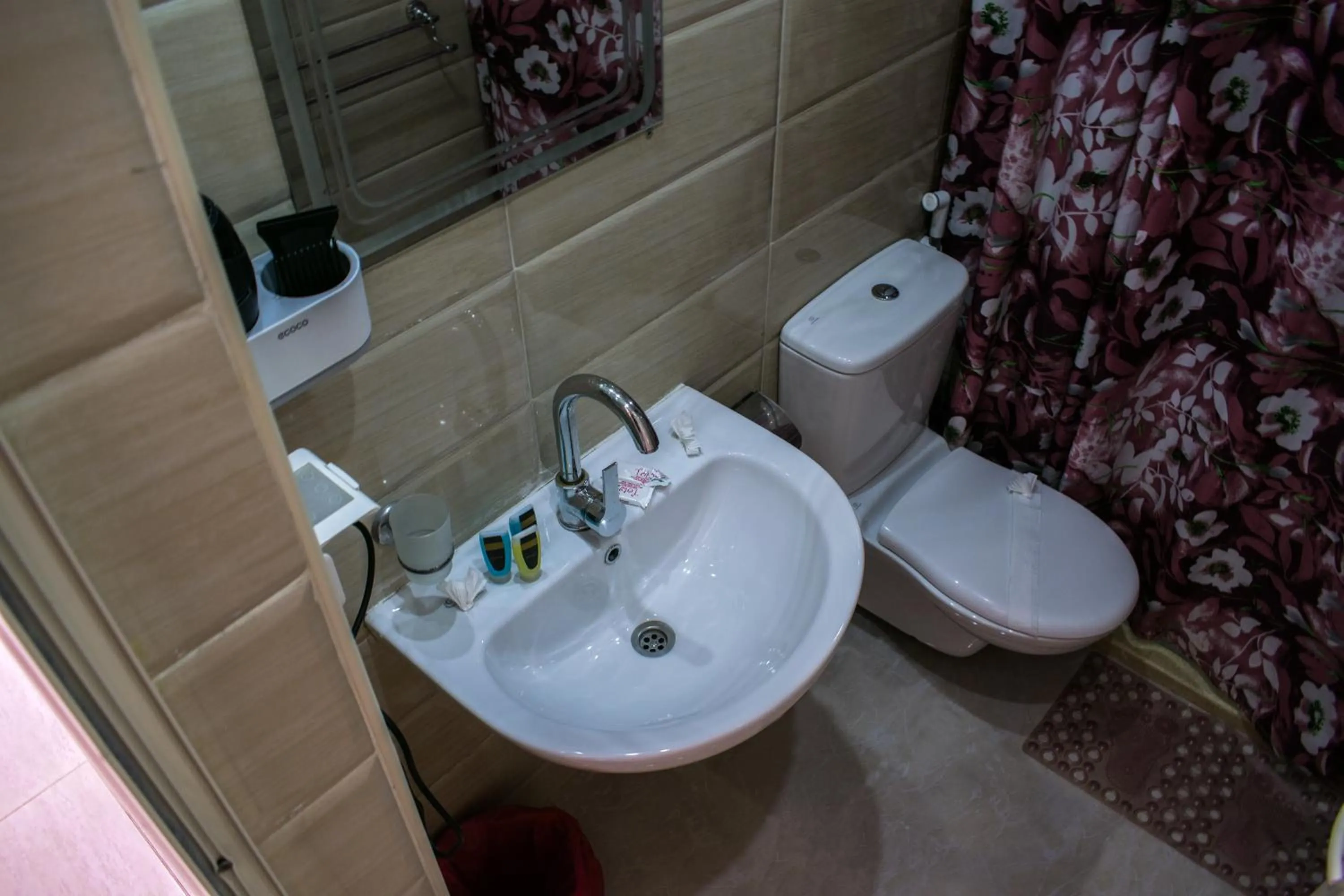 Bathroom in Crown Hotel