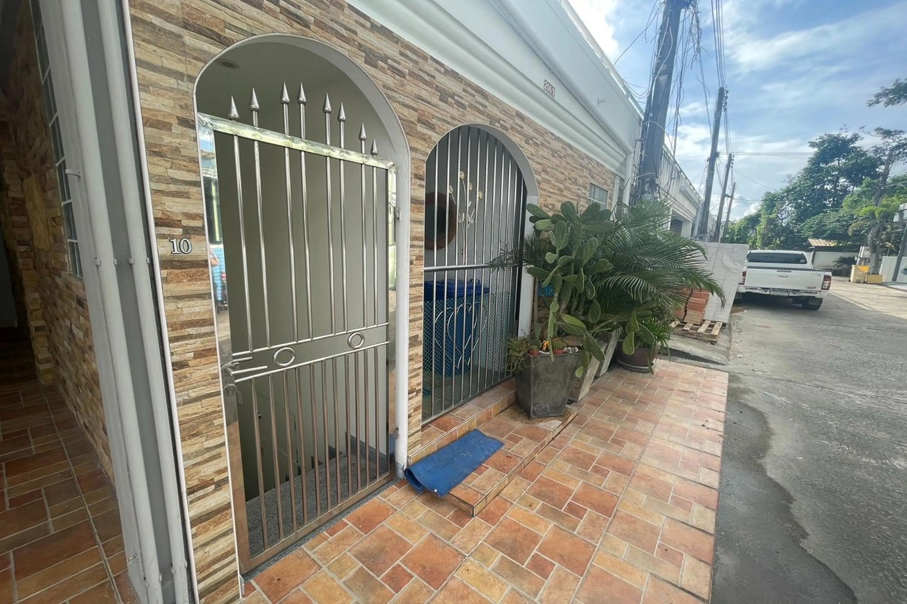 Day in Swiss Villas Panoramic - SHA Certified