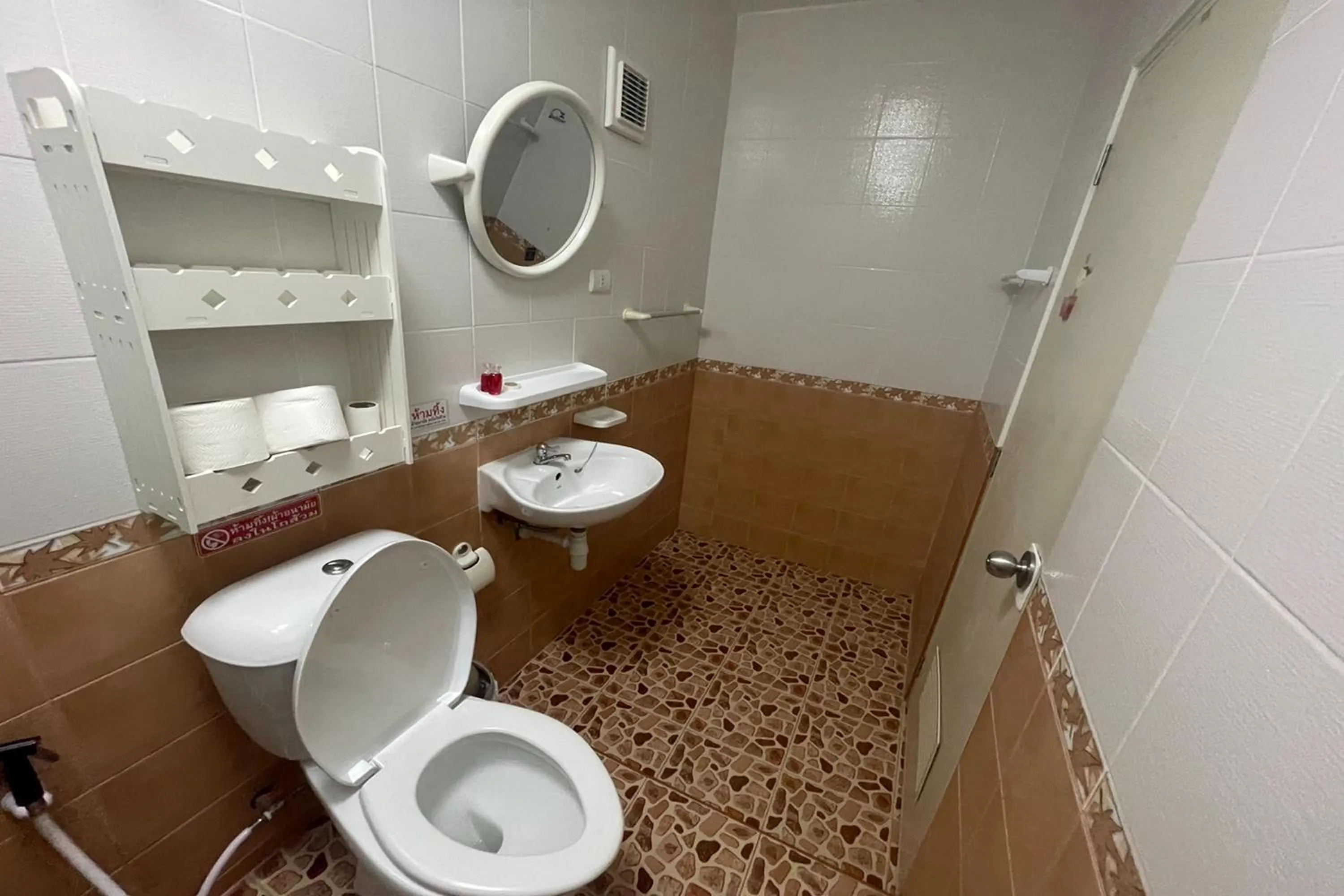 Shower in Swiss Villas Panoramic - SHA Certified