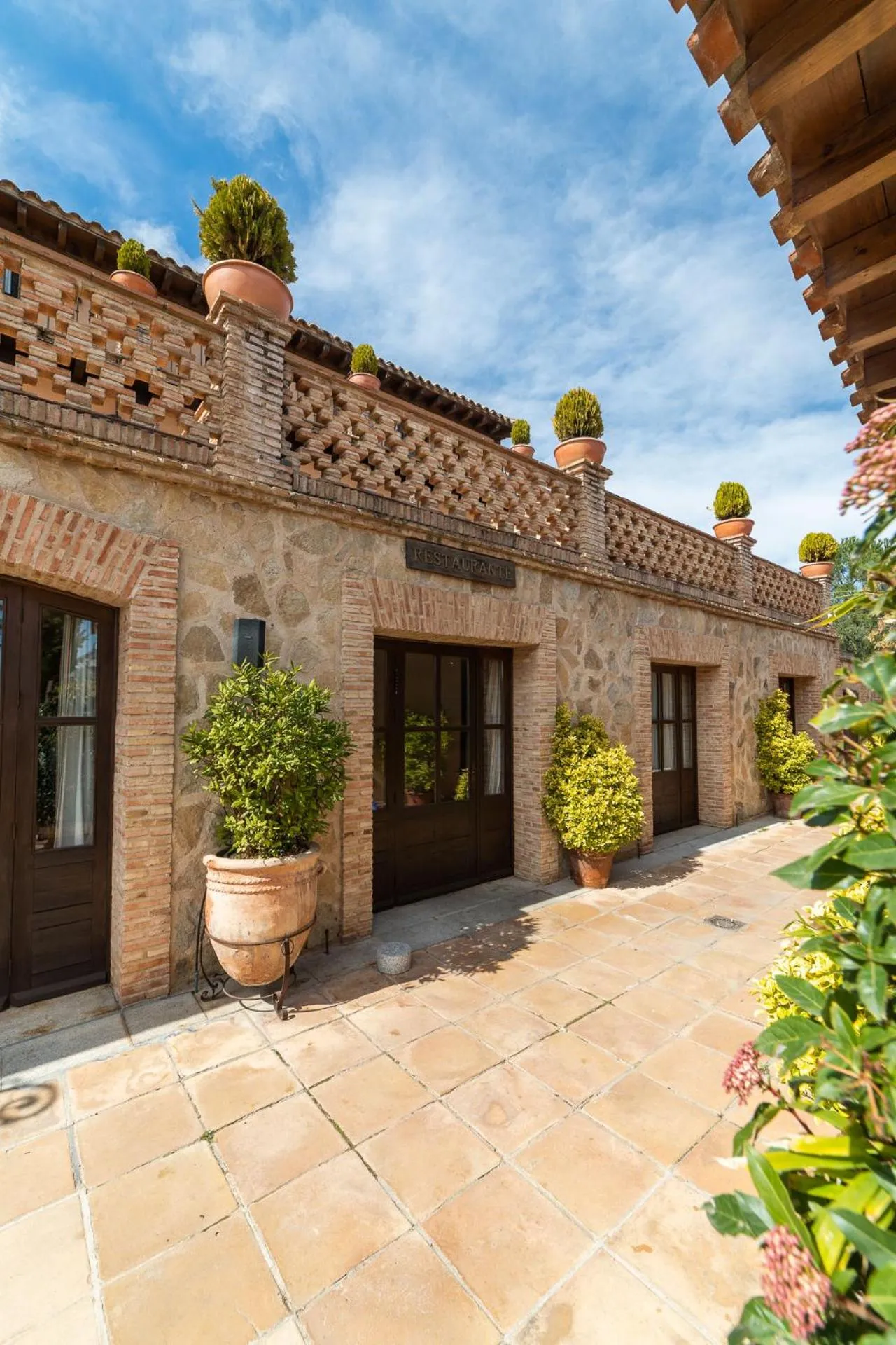 Restaurant/places to eat in Cigarral de Caravantes