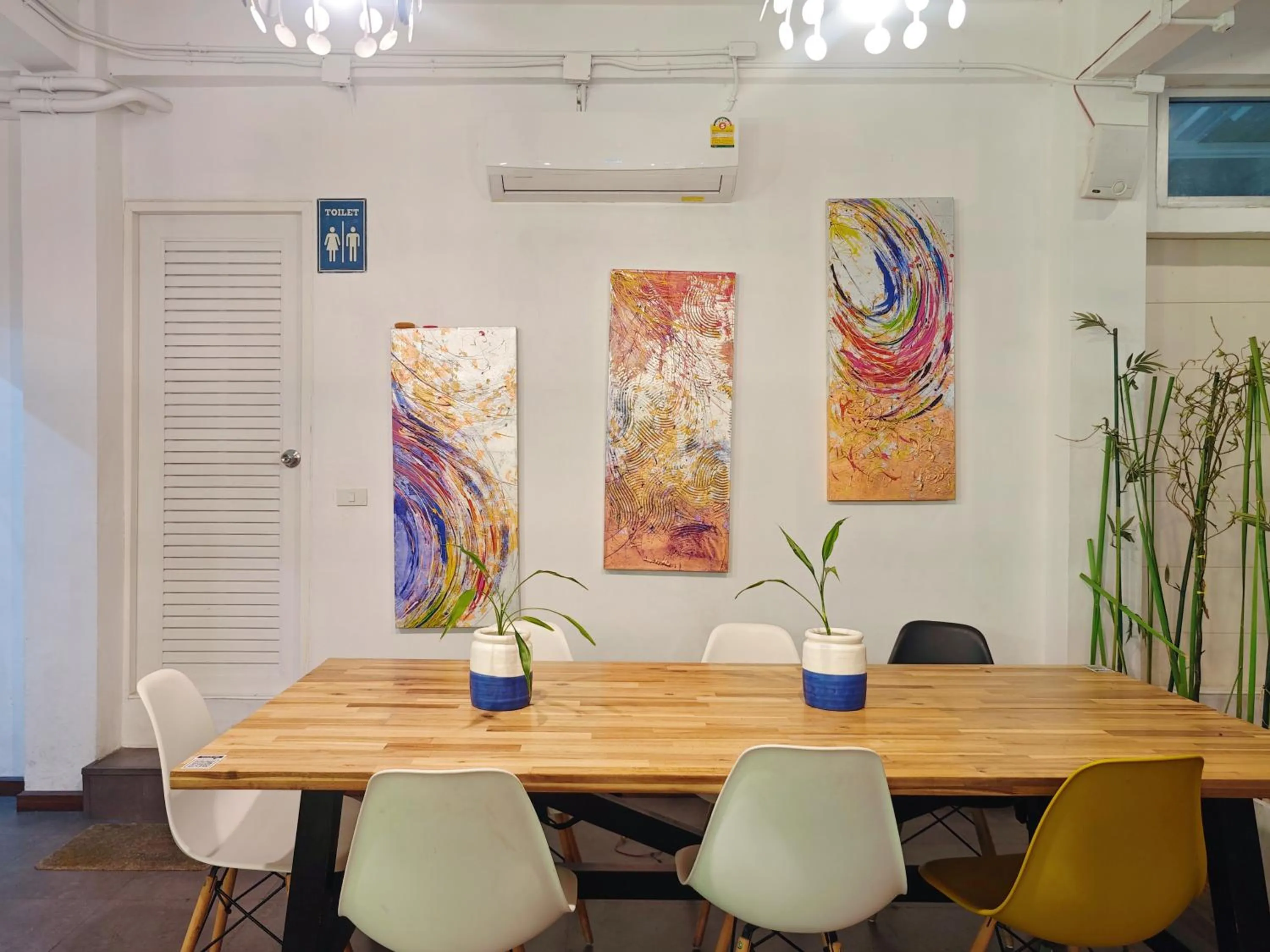 Seating area in Ostay Asoke Bangkok