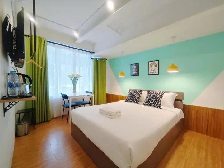 Economy Double Room with Shared Bathroom in Ostay Asoke Bangkok Economy Double Room with Shared Bathroom in Ostay Asoke Bangkok