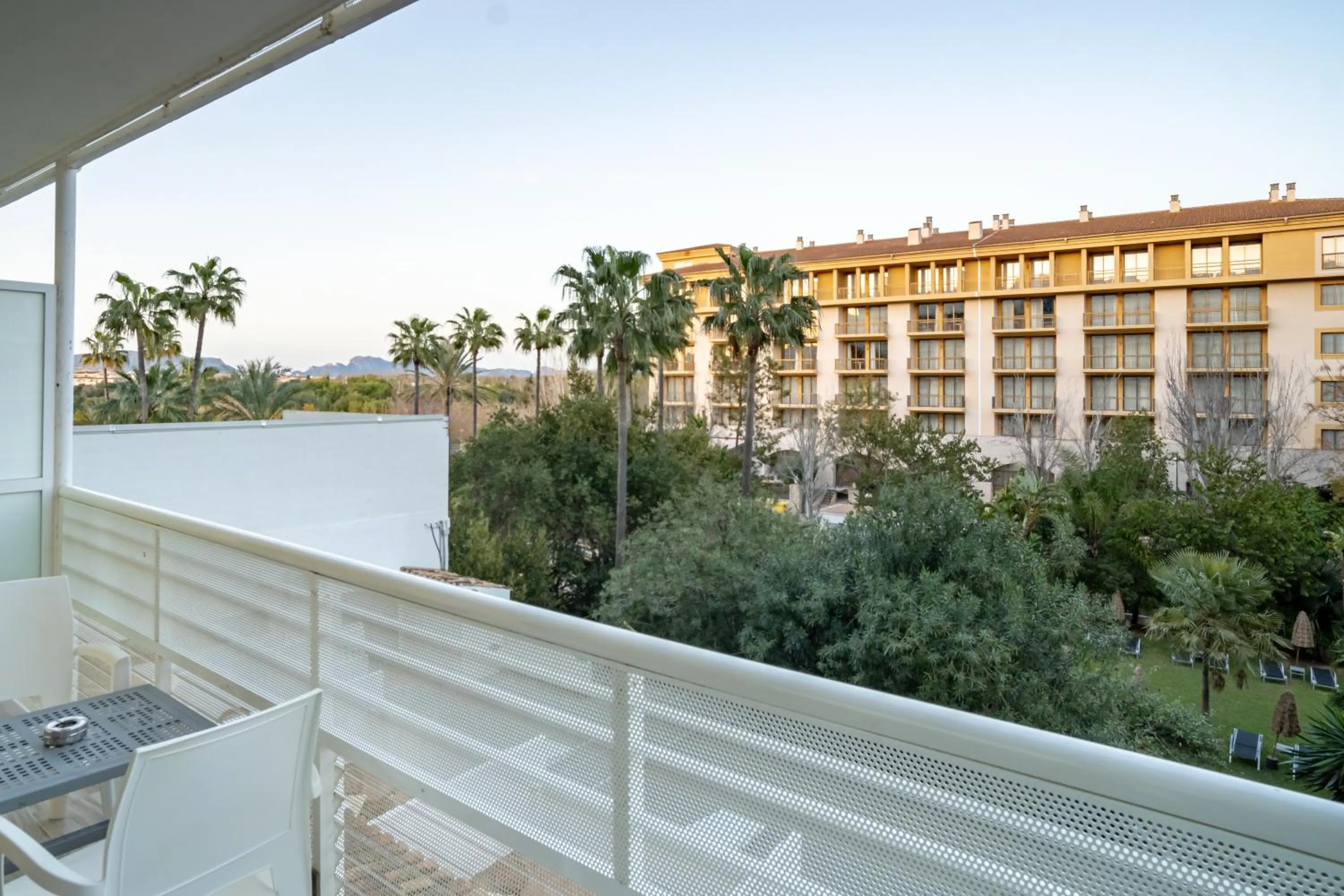 Garden view in Bahía de Alcudia Hotel & Spa