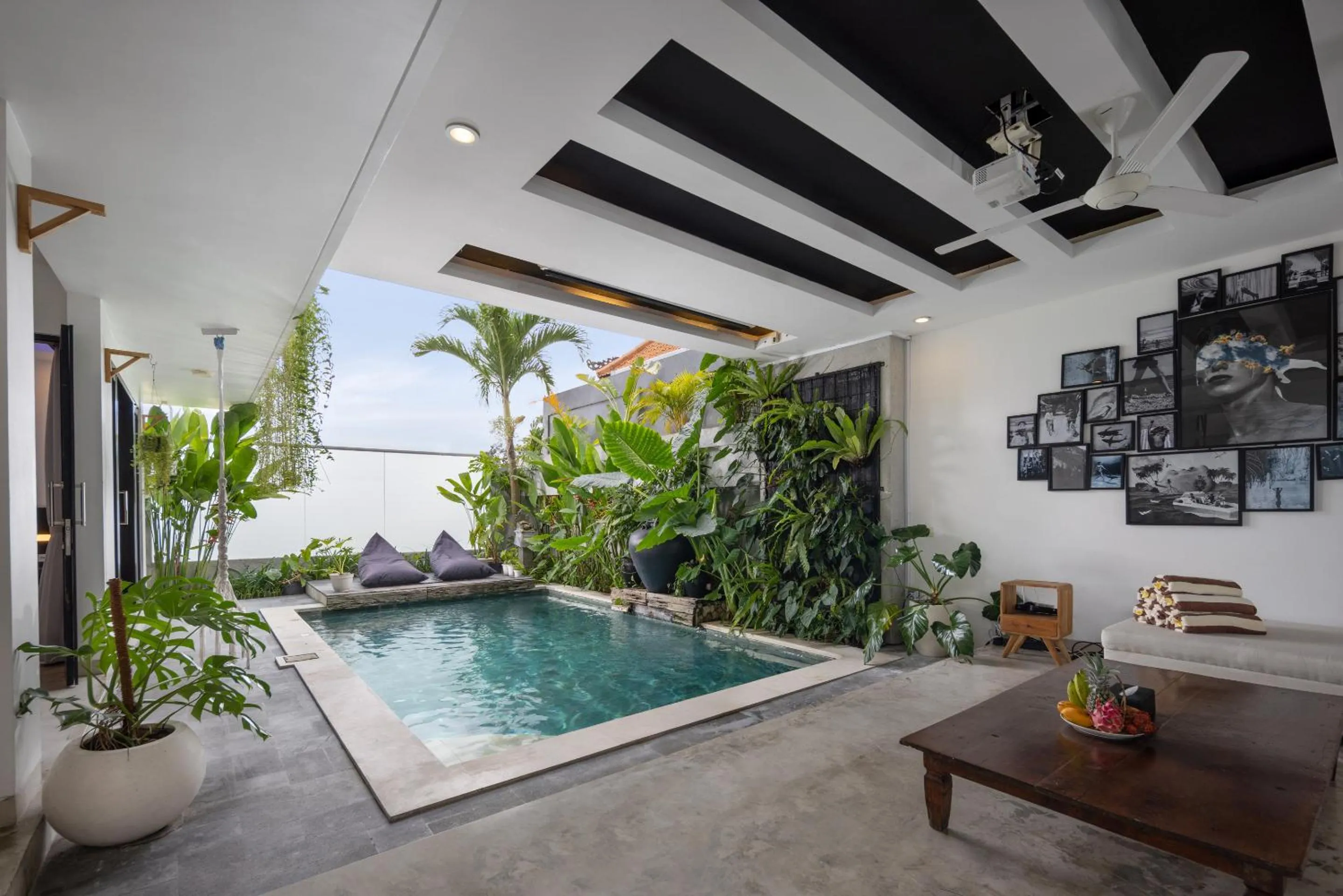 Swimming pool in Villa Manggo - Canggu