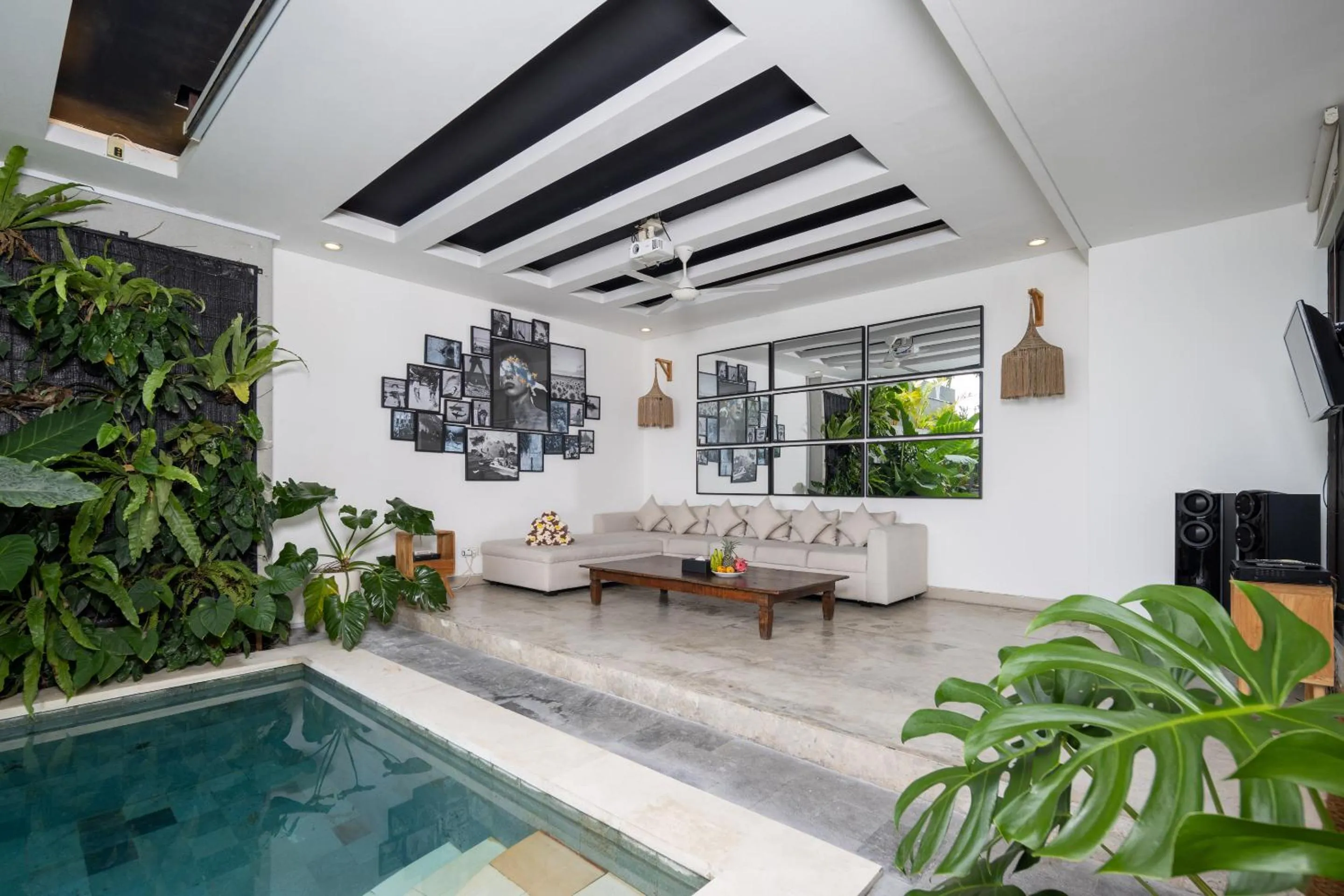 Living room in Villa Manggo - Canggu