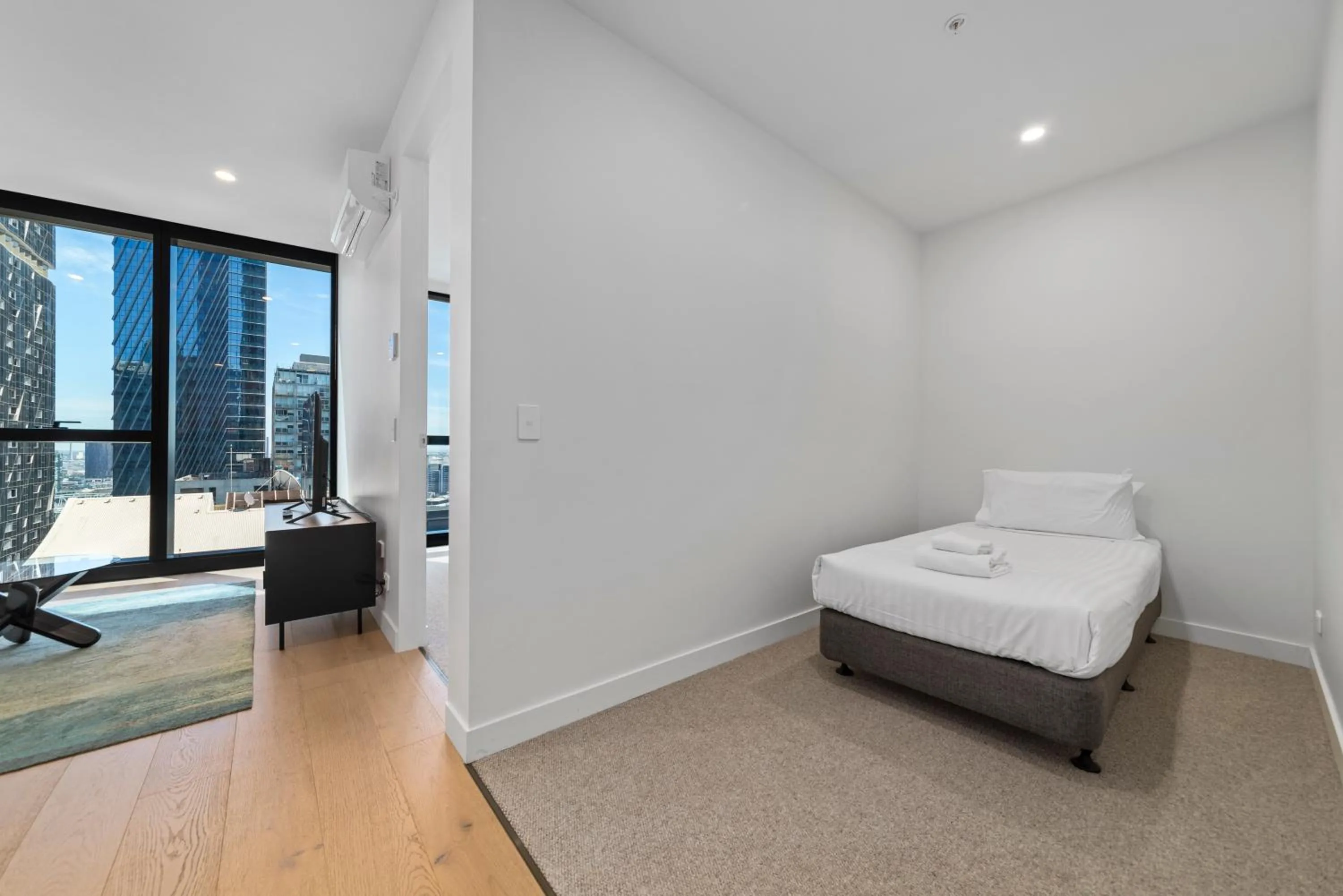 Bedroom, Bed in Aspire Melbourne