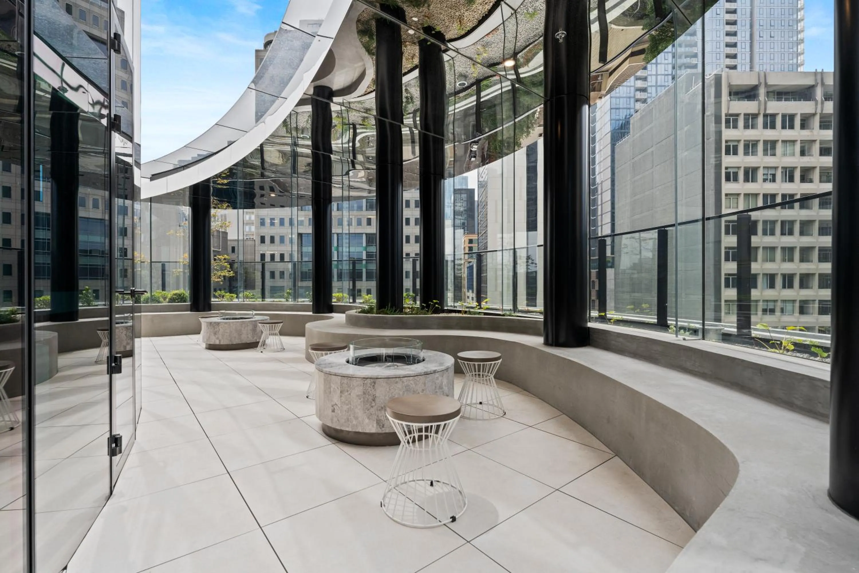 Entertainment in Aspire Melbourne