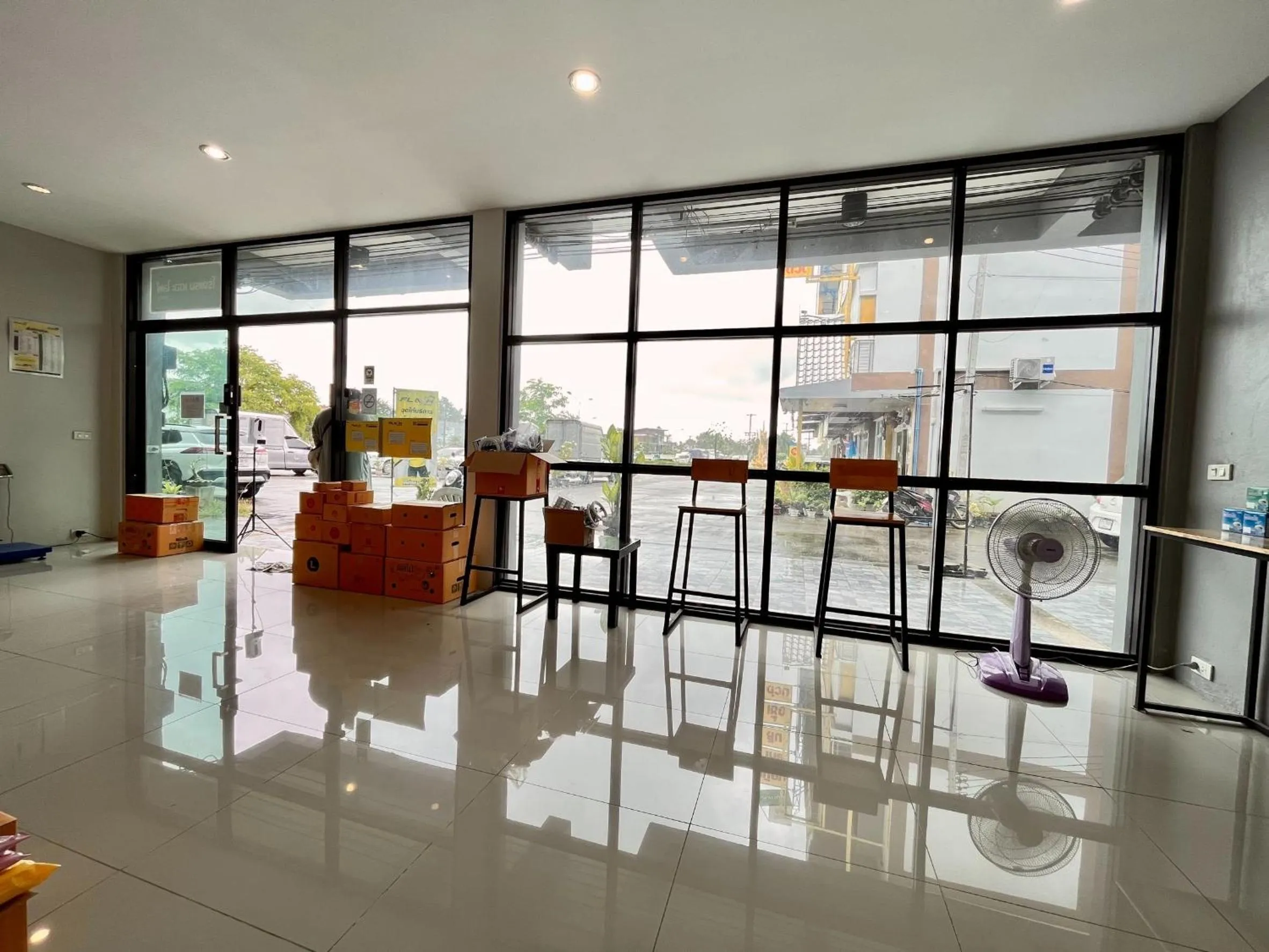 Seating area in Life Hotel Rongkhun - White Temple Chiangrai