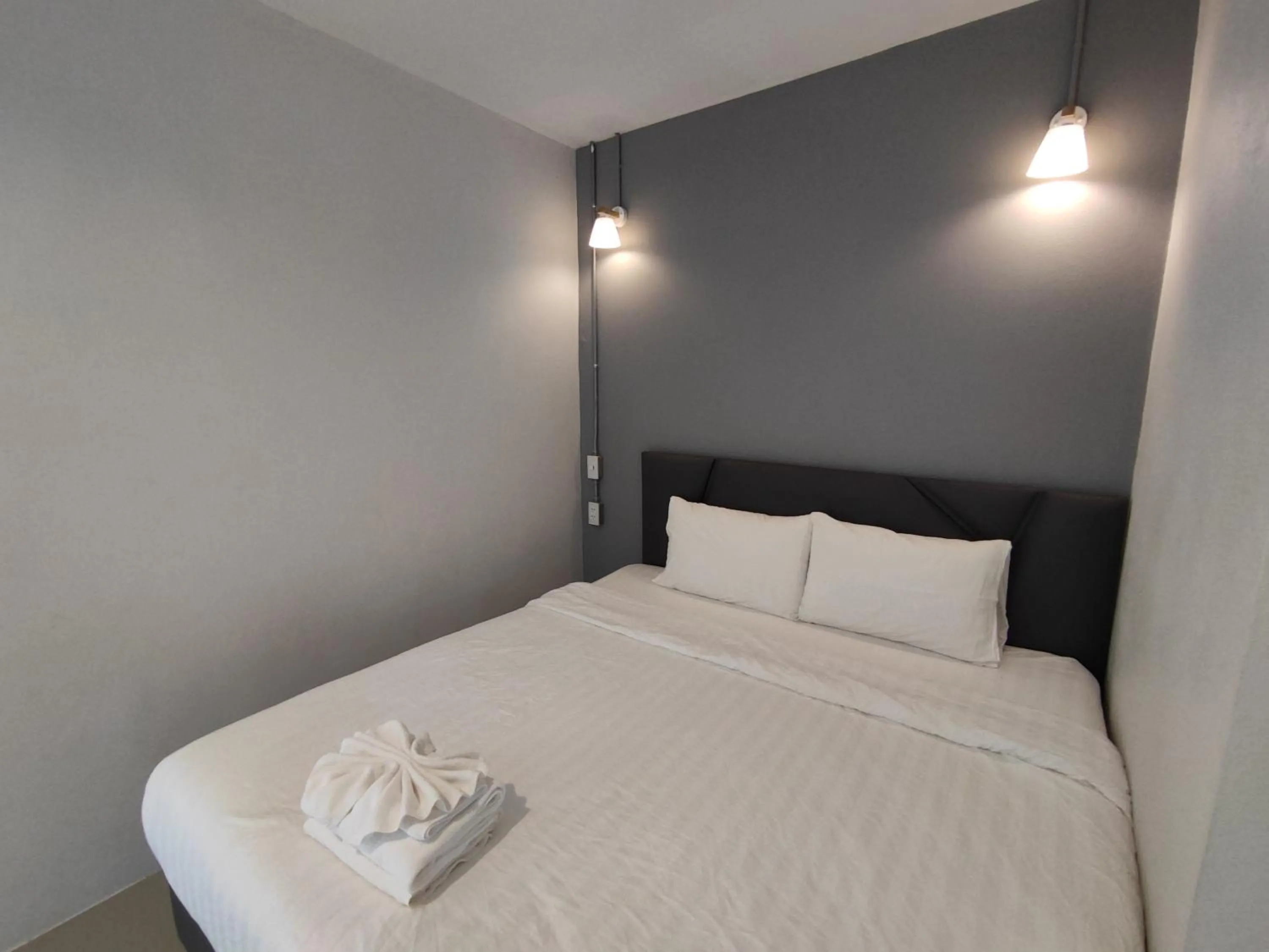 Bed in Life Hotel Rongkhun - White Temple Chiangrai