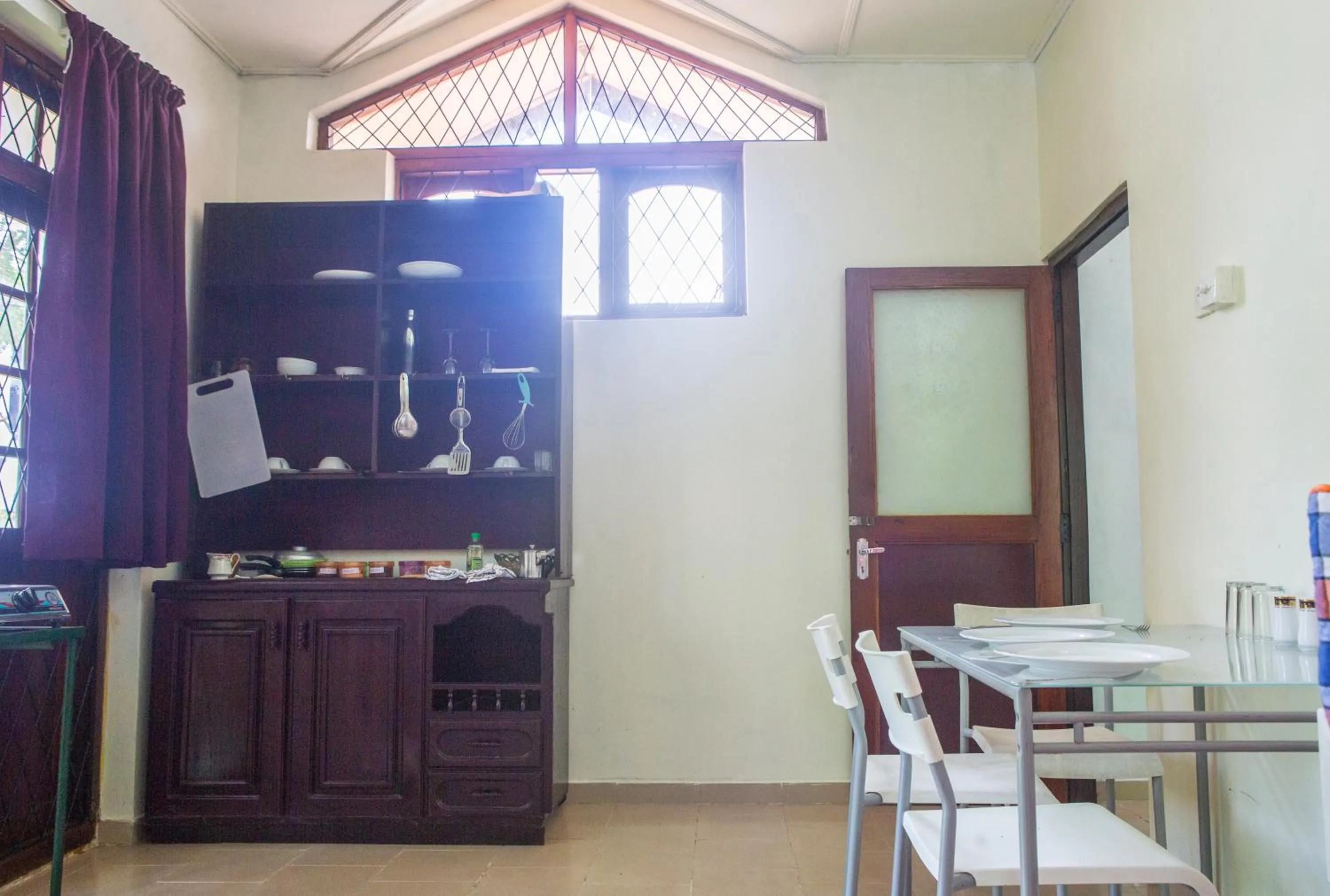 Araliya Holiday Bungalow