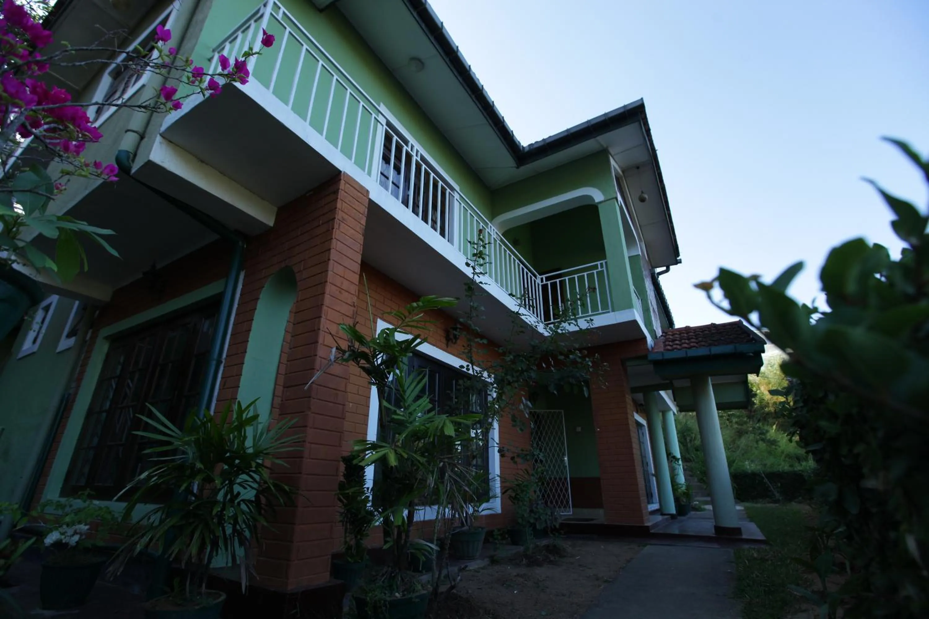 Facade/entrance in Araliya Holiday Bungalow