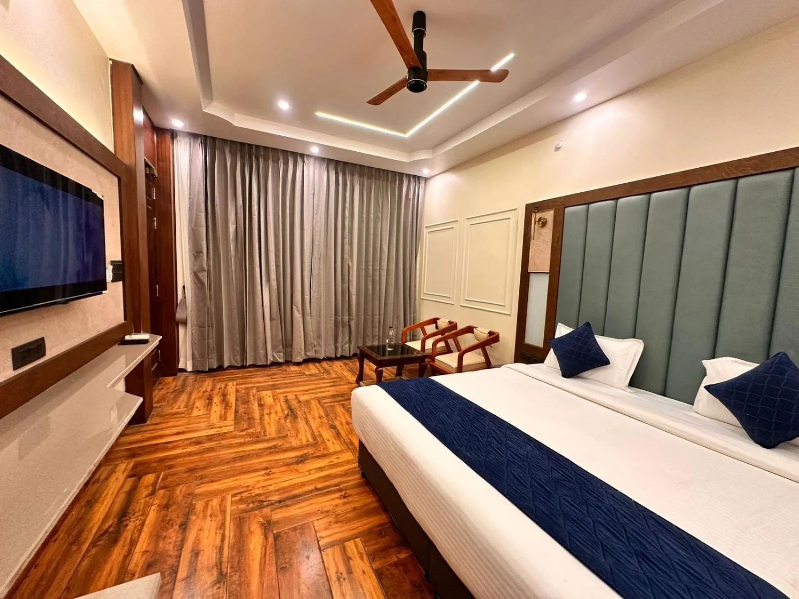 Bed in The Lake Ambience Resort