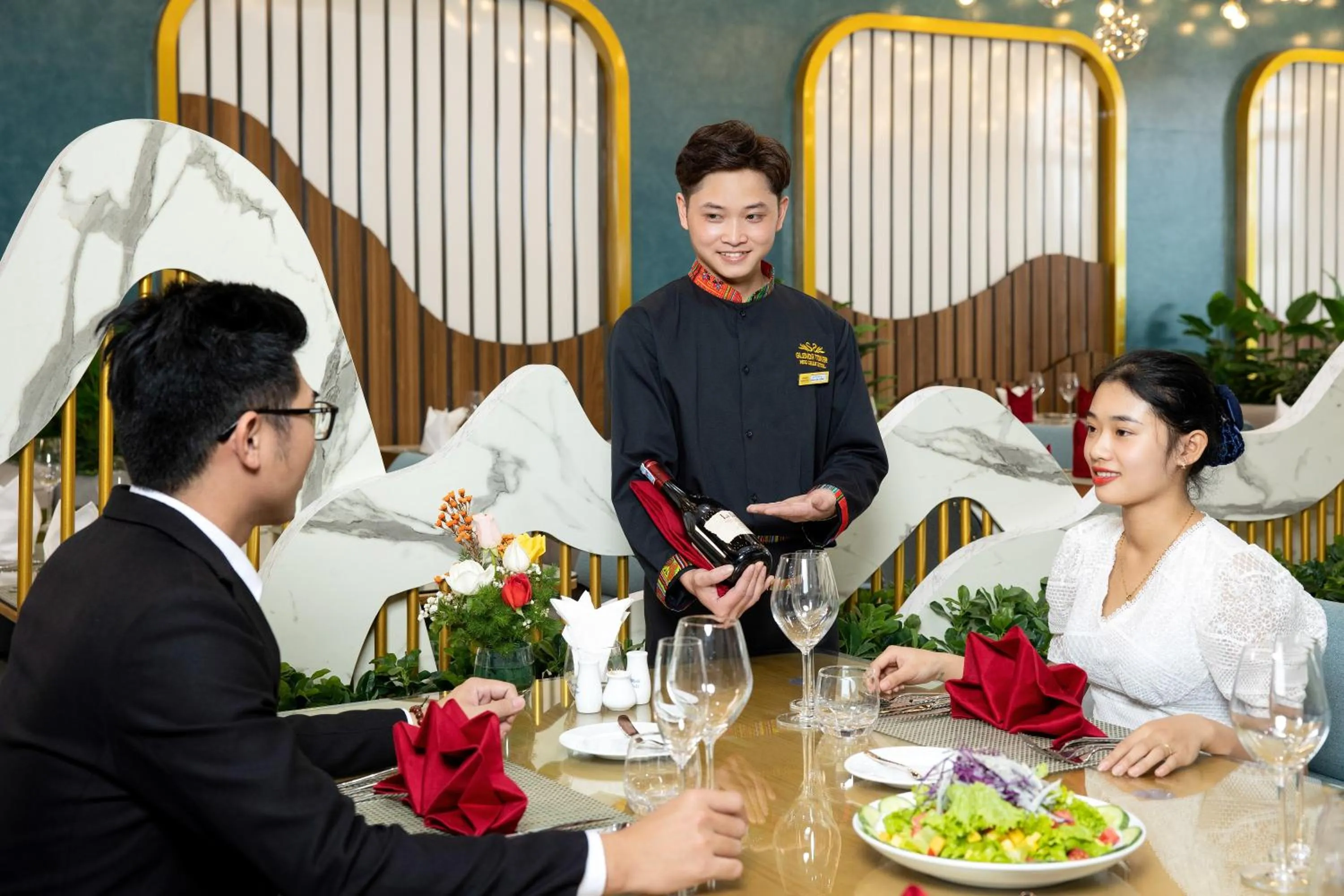 Restaurant/places to eat in Glenda Tower Moc Chau Hotel