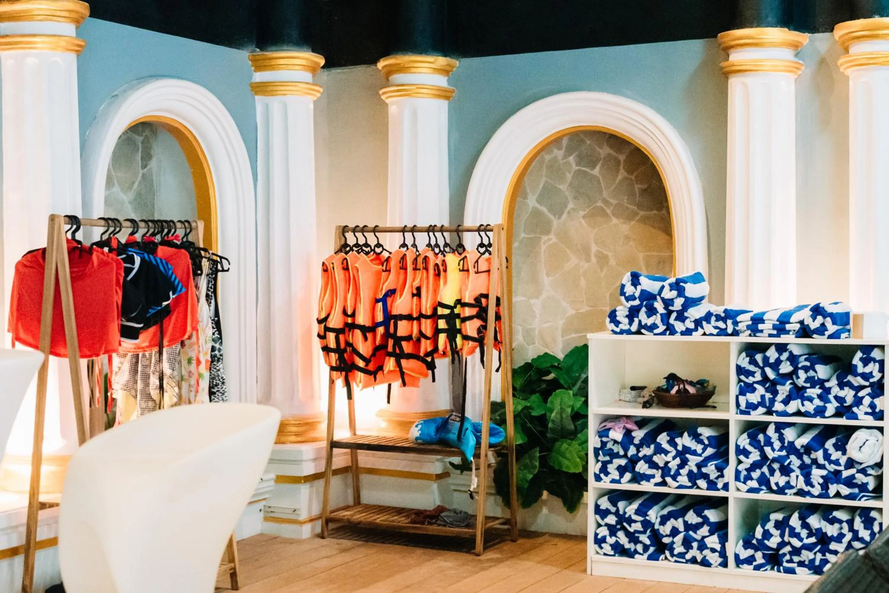 Swimming pool in Glenda Tower Moc Chau Hotel